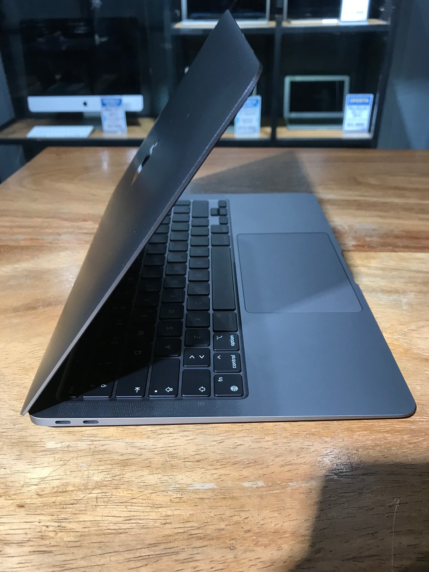 MacBook Air 13" 2020 M1 512GB SSD (Producto Unico)