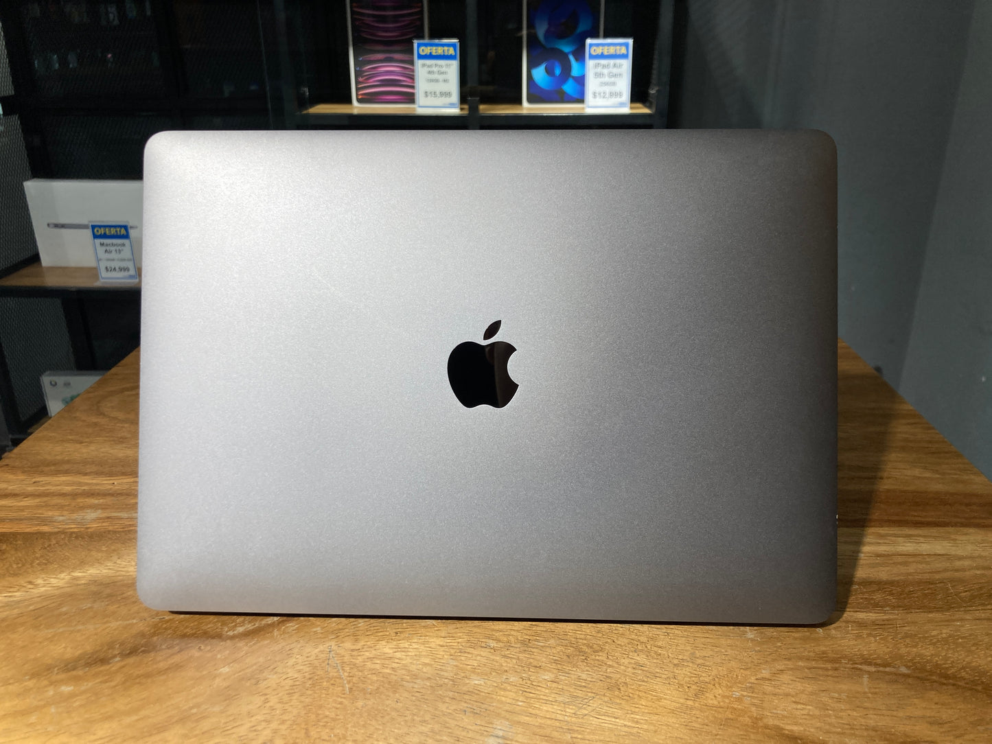 MacBook Pro 13" M1 256GB (Producto Unico)