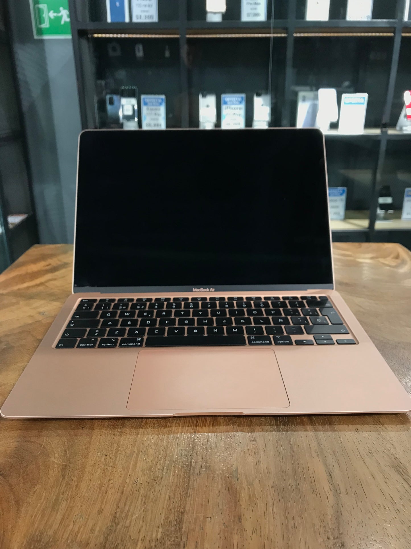 MacBook Air 13" 2020 (Producto Unico)