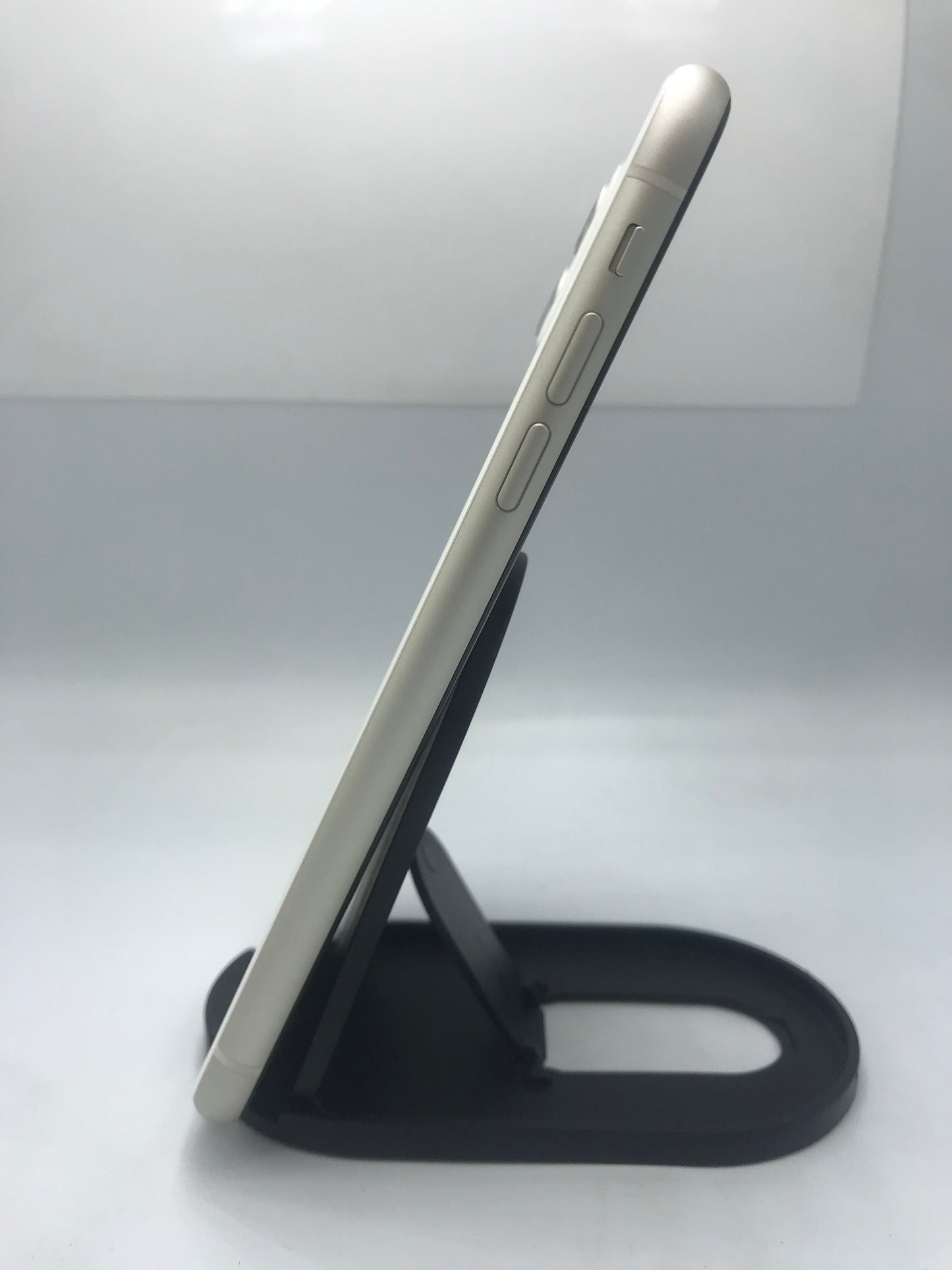 iPhone 11 64GB (Producto Único)