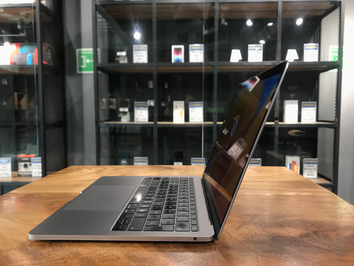 MacBook Pro 13" 2017 (Producto Único)