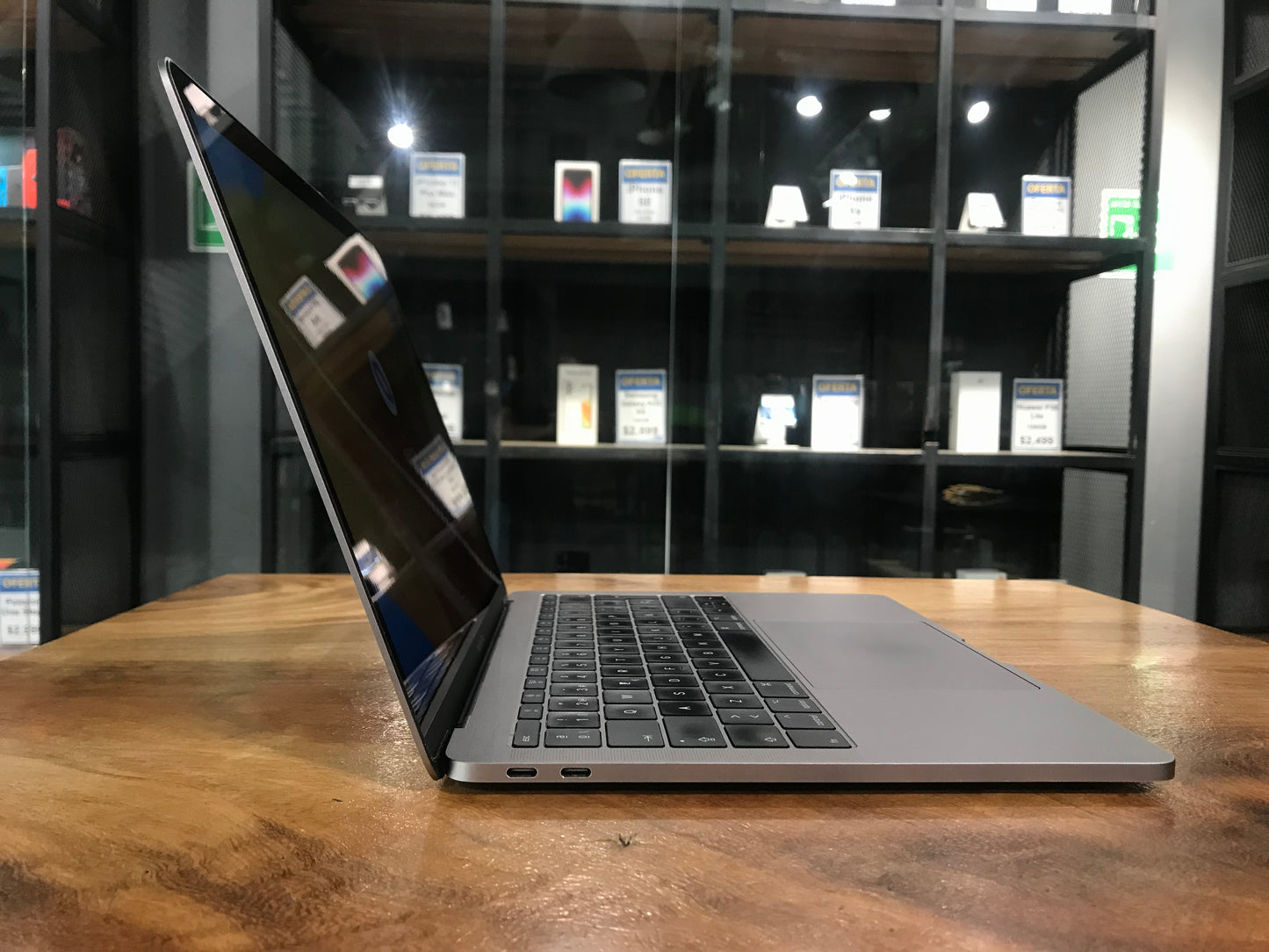 MacBook Pro 13" 2017 (Producto Único)