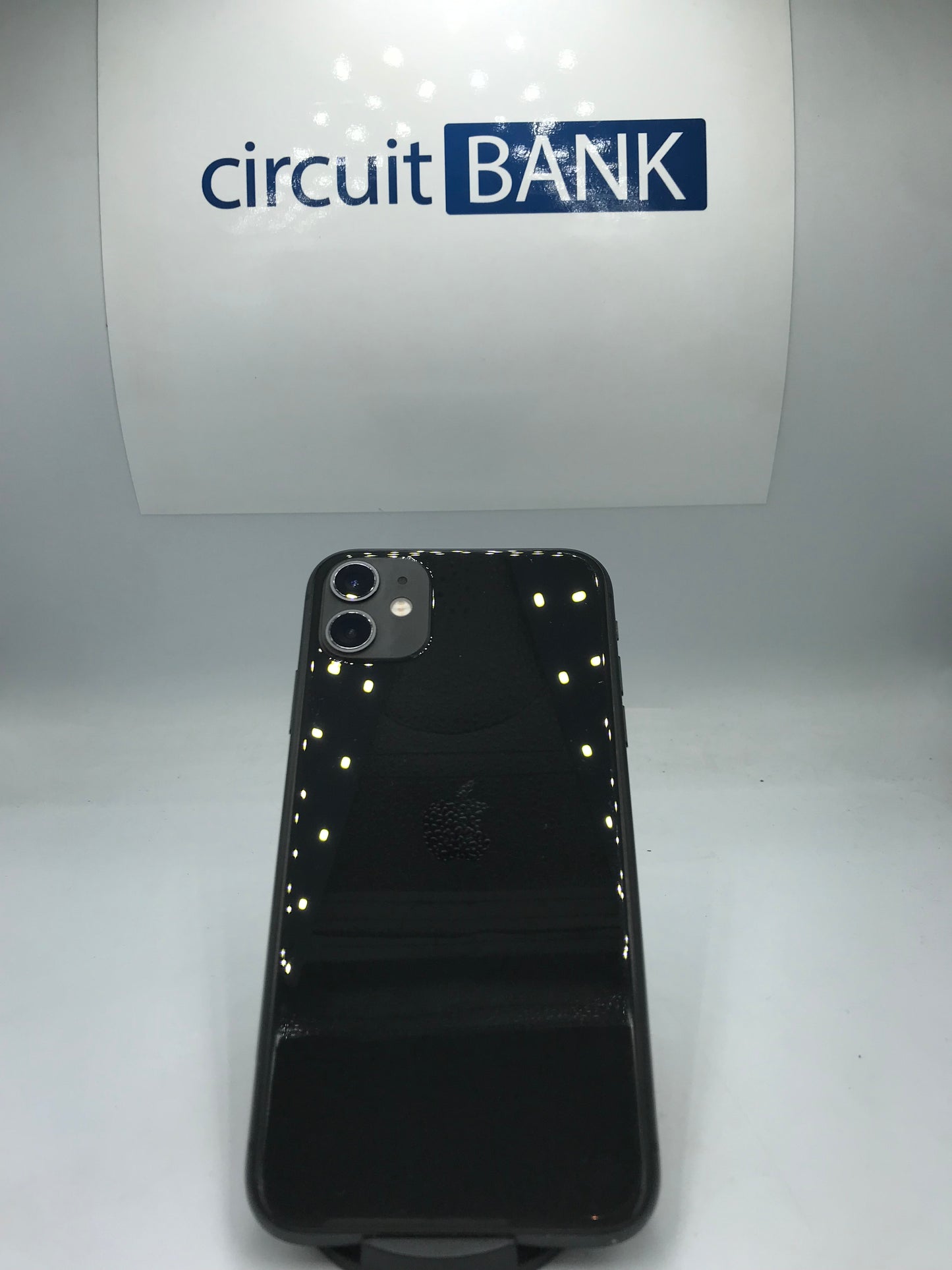 iPhone 11  64 GB (Producto Unico)