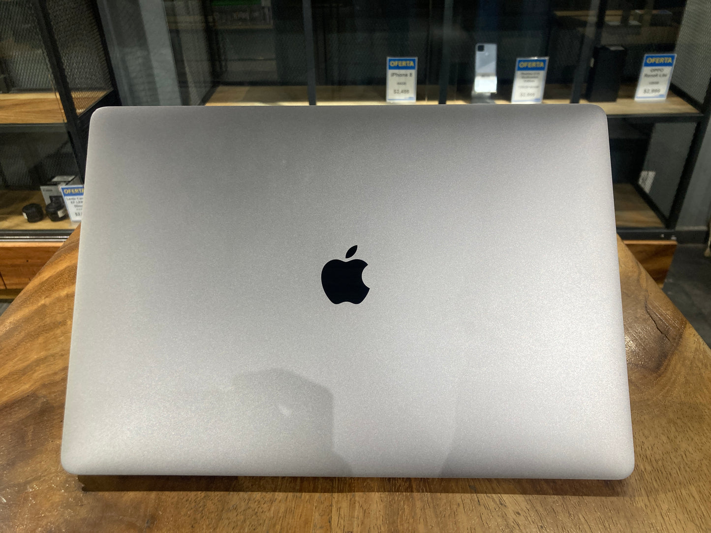 Macbook Pro 15" Touchbar 2017 ( Producto Único)