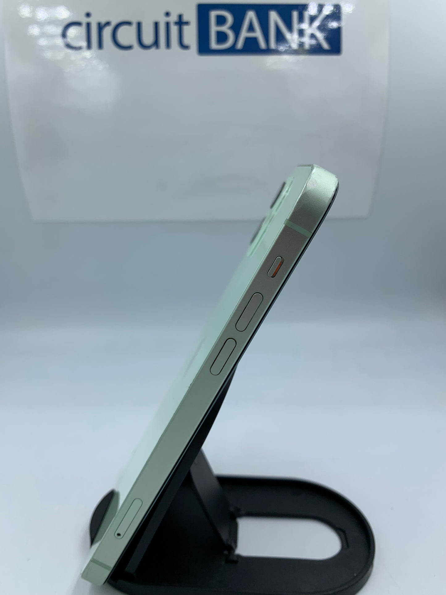 iPhone 12 64GB (Producto Unico)