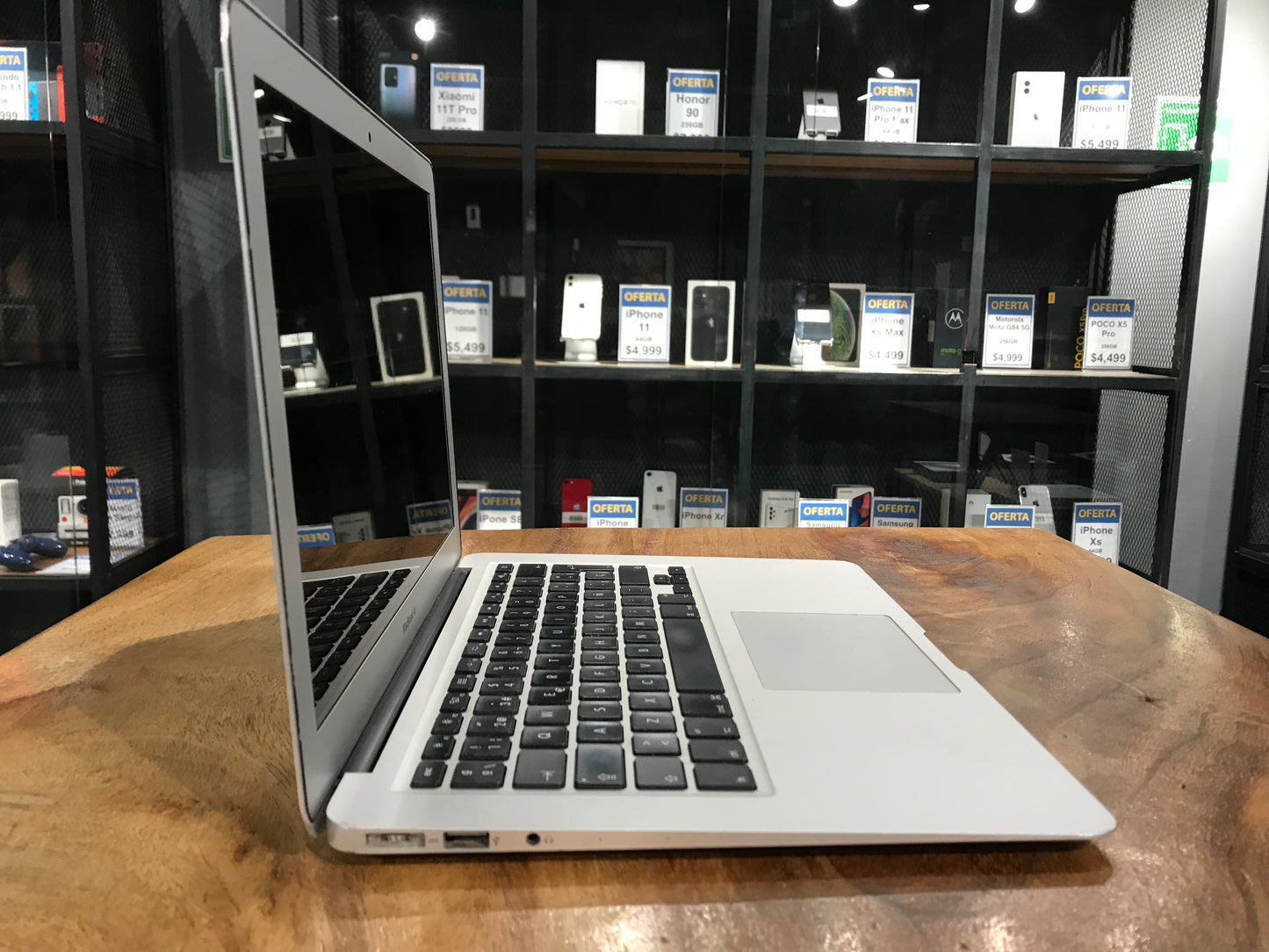 MacBook Air Mid 2013 13¨ 4GBRAM (Producto Unico)