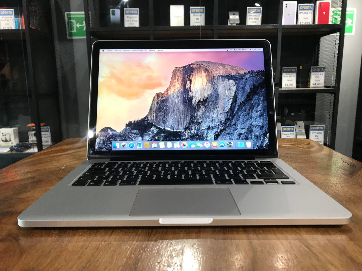 Mac Book Pro 2015 (Retina ) 13'' 8GB RAM 128GB (Producto Unico)