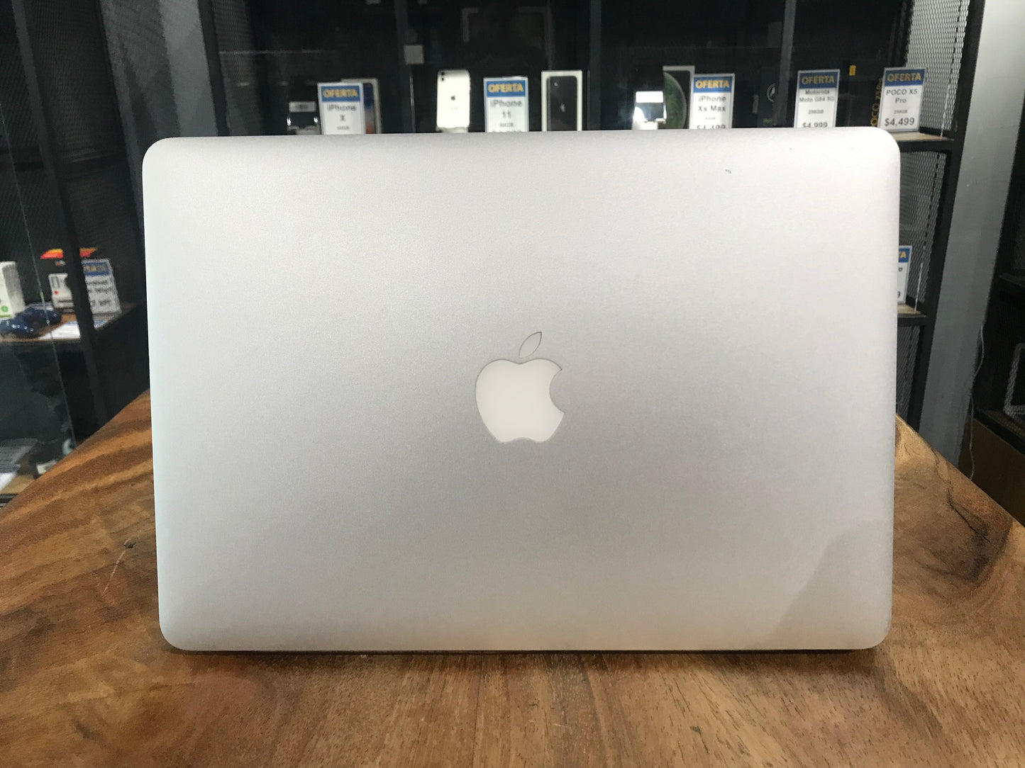 Mac Book Pro 2015 (Retina ) 13'' 8GB RAM 128GB (Producto Unico)