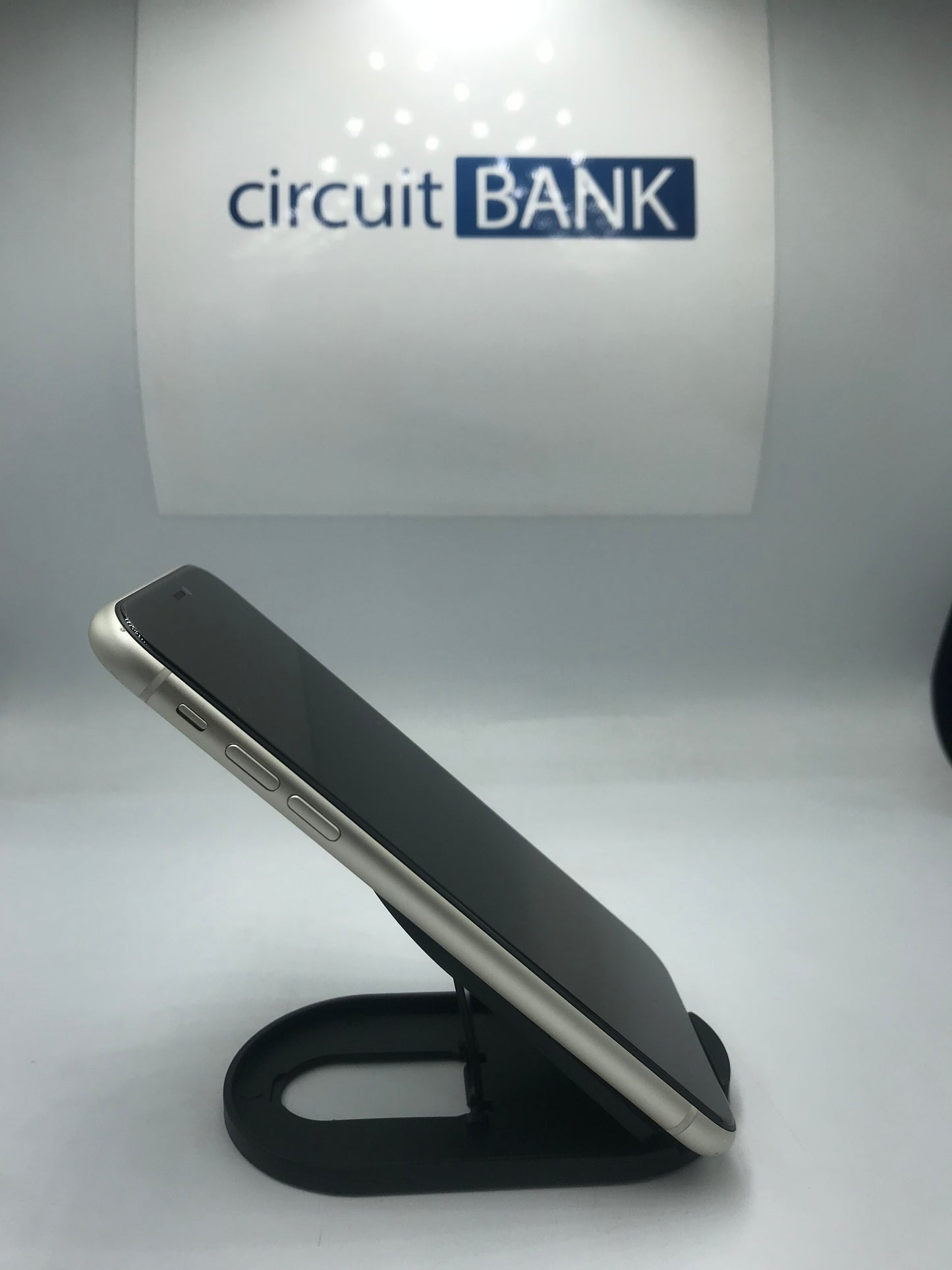 iPhone 11   64 GB (Producto Unico)