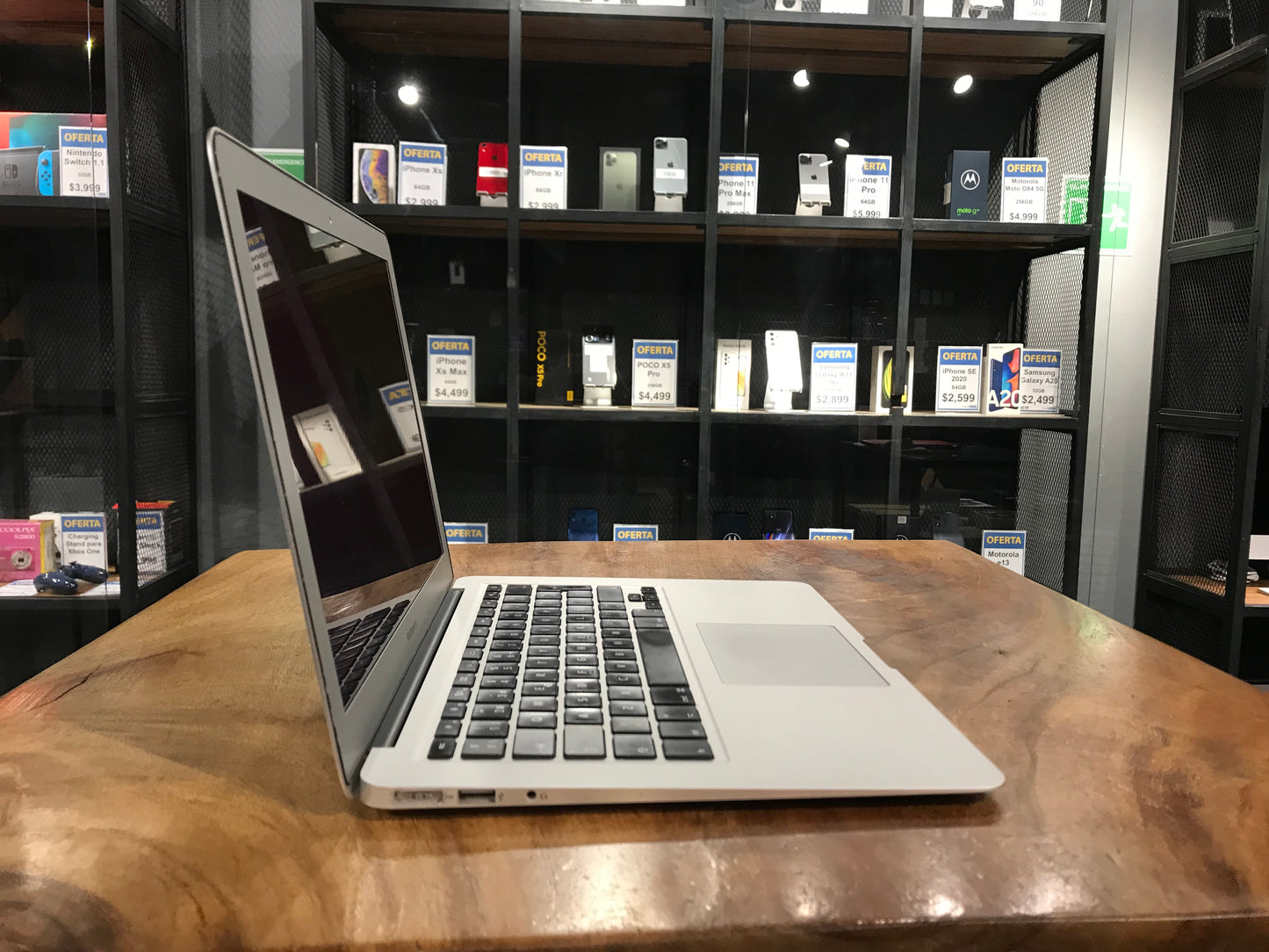 MacBook Air 13" 2015 (Producto Unico)