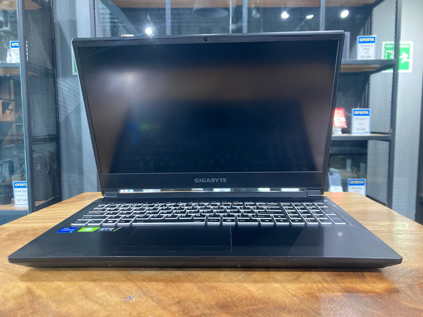 Laptop Gamer Gigabyte G5 KD (Producto Único)