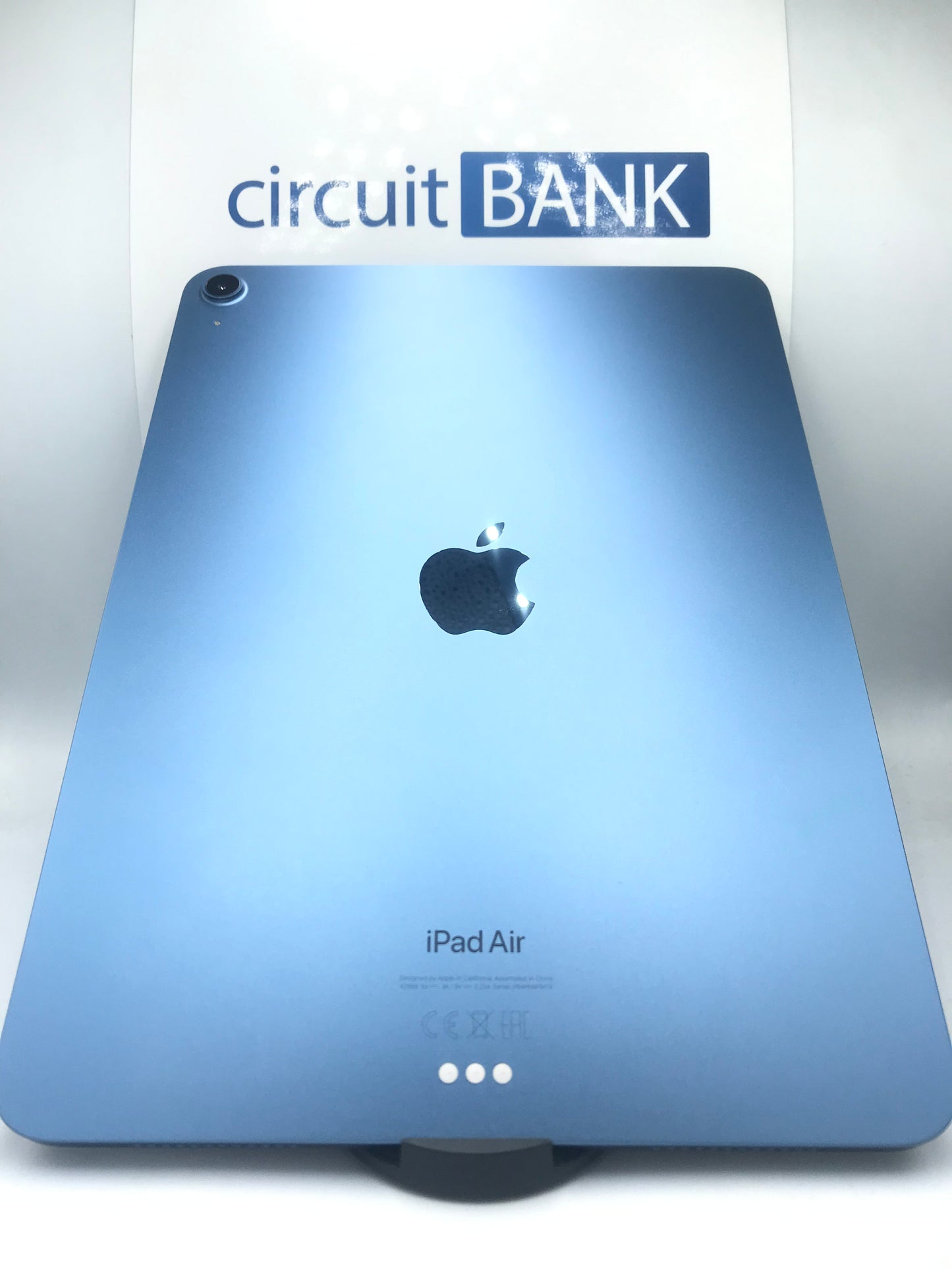 iPad Air 64GB 5ta Gen WiFi (Producto Unico)