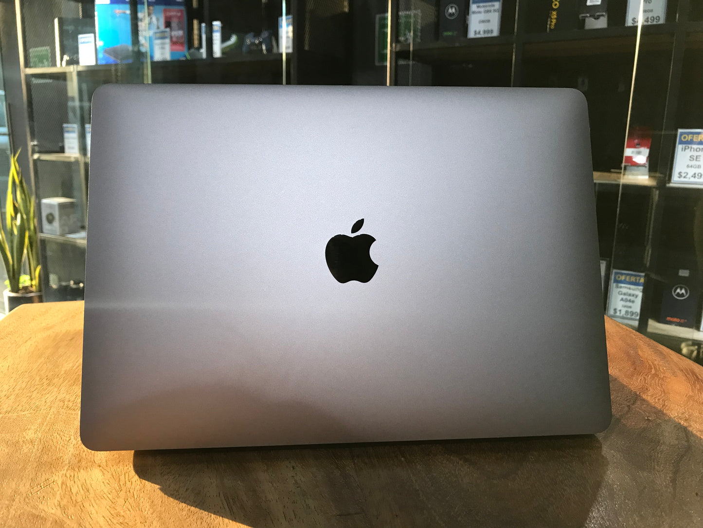 MacBook Air 13 - M1 - (A2327)