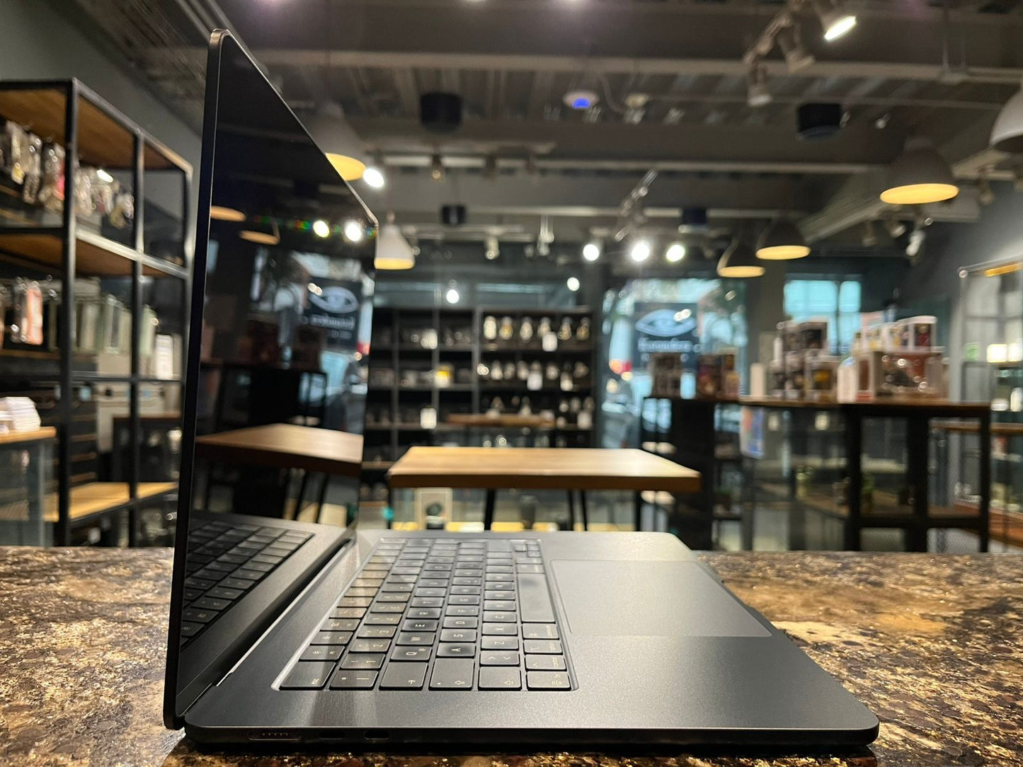 Apple MacBook Air 15" M4 2025 256GB / 16GB RAM