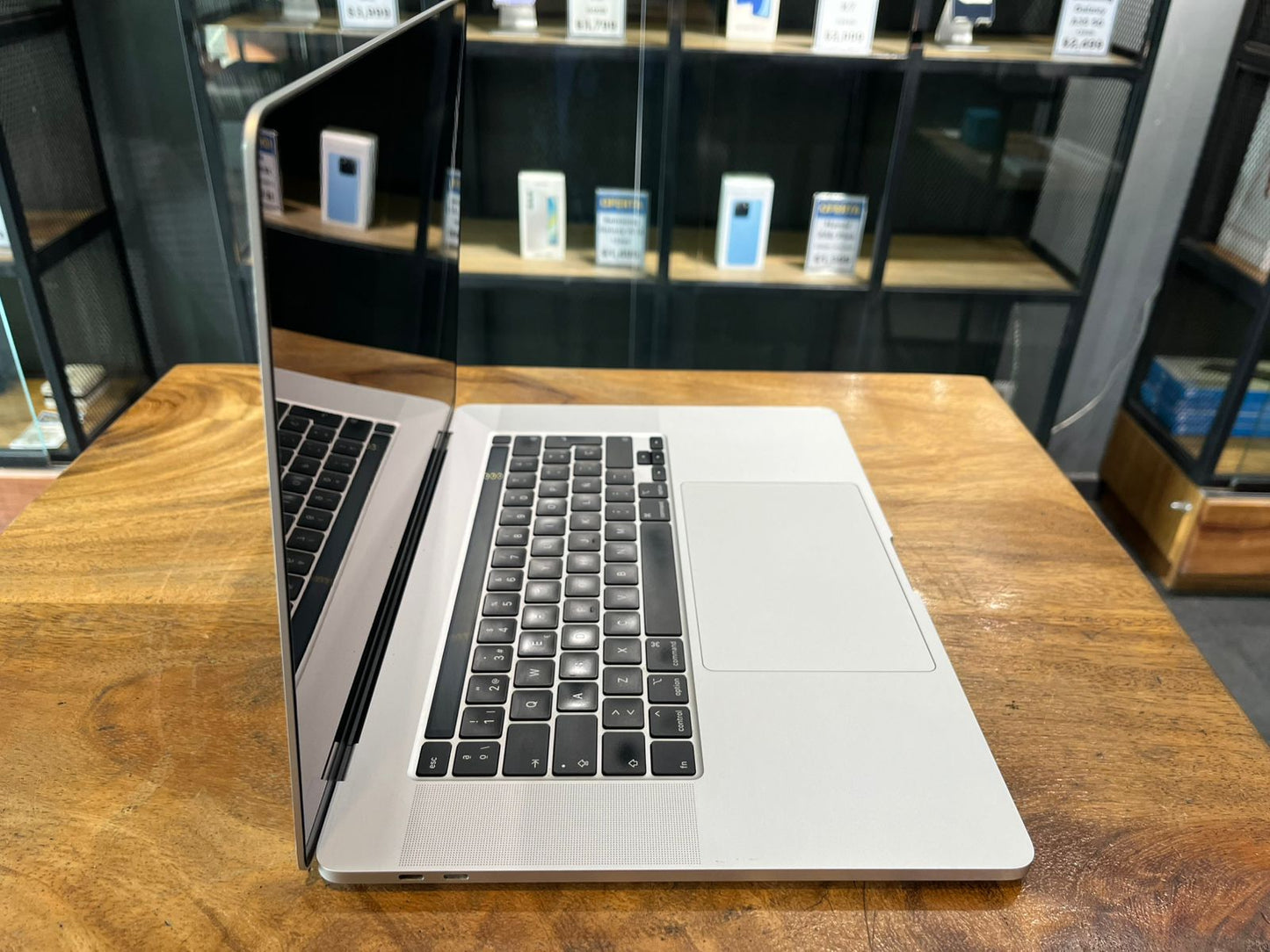 MacBook Pro 16" 2019 512GB / 16GB RAM