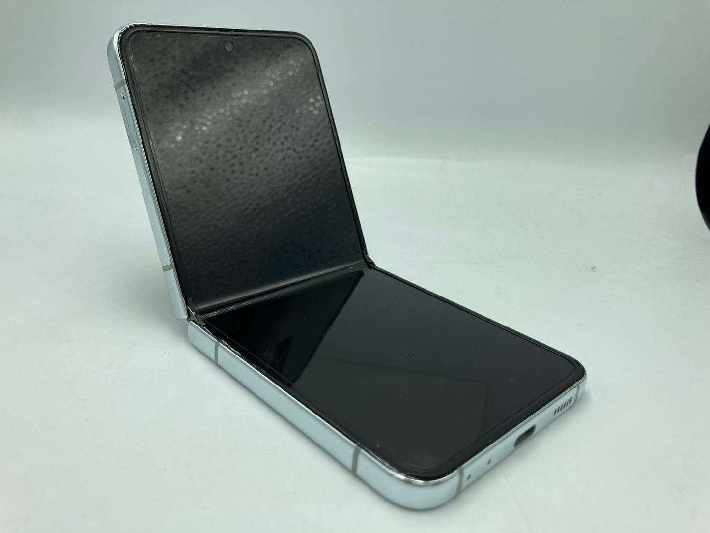 Samsung Galaxy Z Flip 5 256GB (Producto Unico)