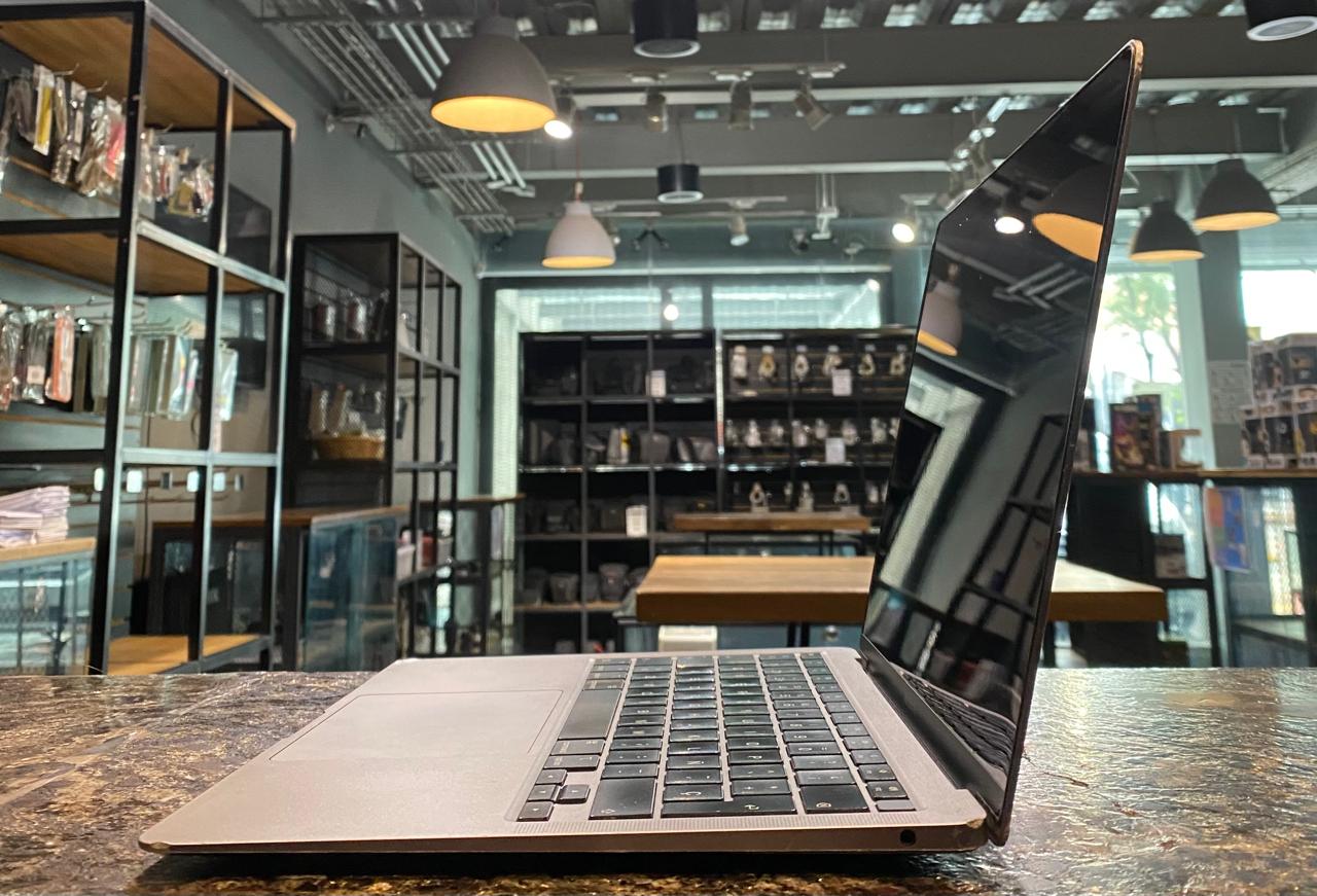 Macbook Air M1 2020 256GB SSD / 8GB RAM