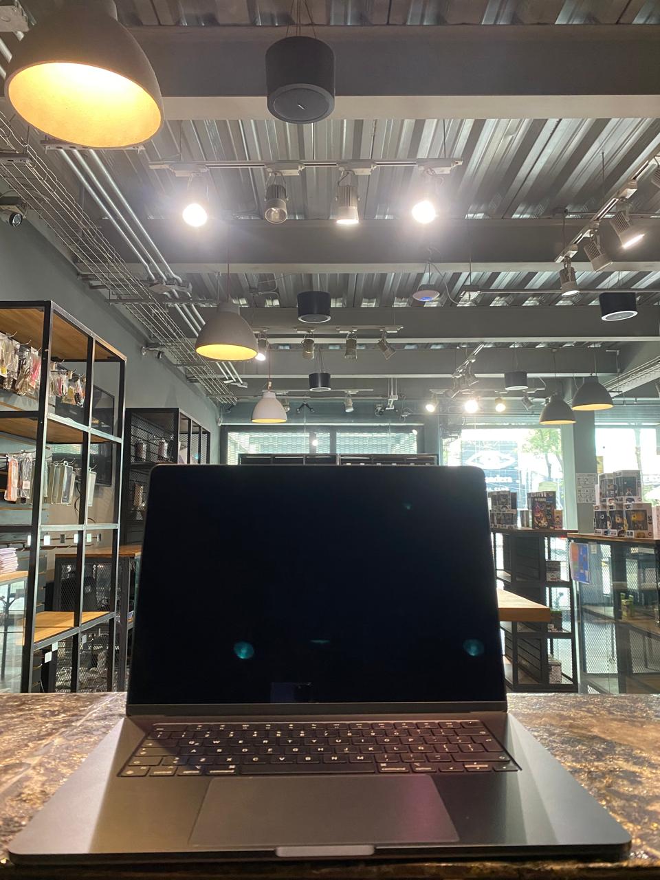 MacBook Air 15" M3 2024 256GB SSD / 16GB RAM