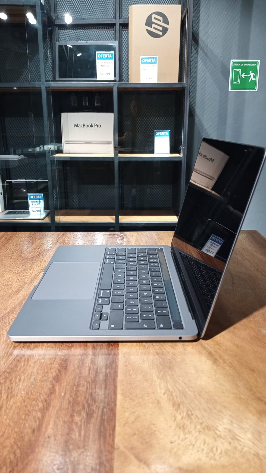 MacBook Pro 13" 2022 (Producto único)