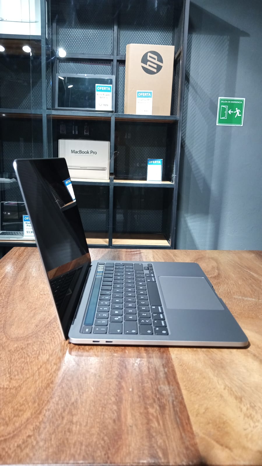 MacBook Pro 13" 2022 (Producto único)