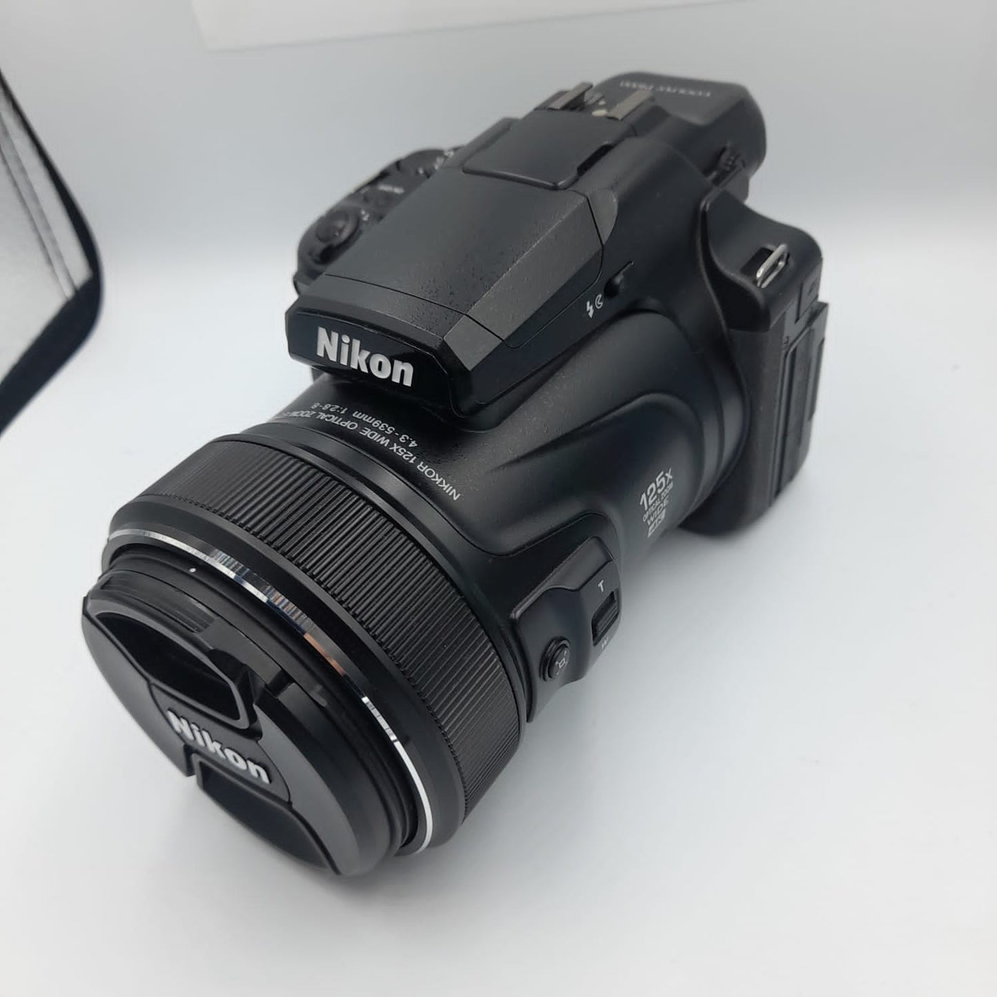 Nikon Coolpix P1000 (Producto Único)