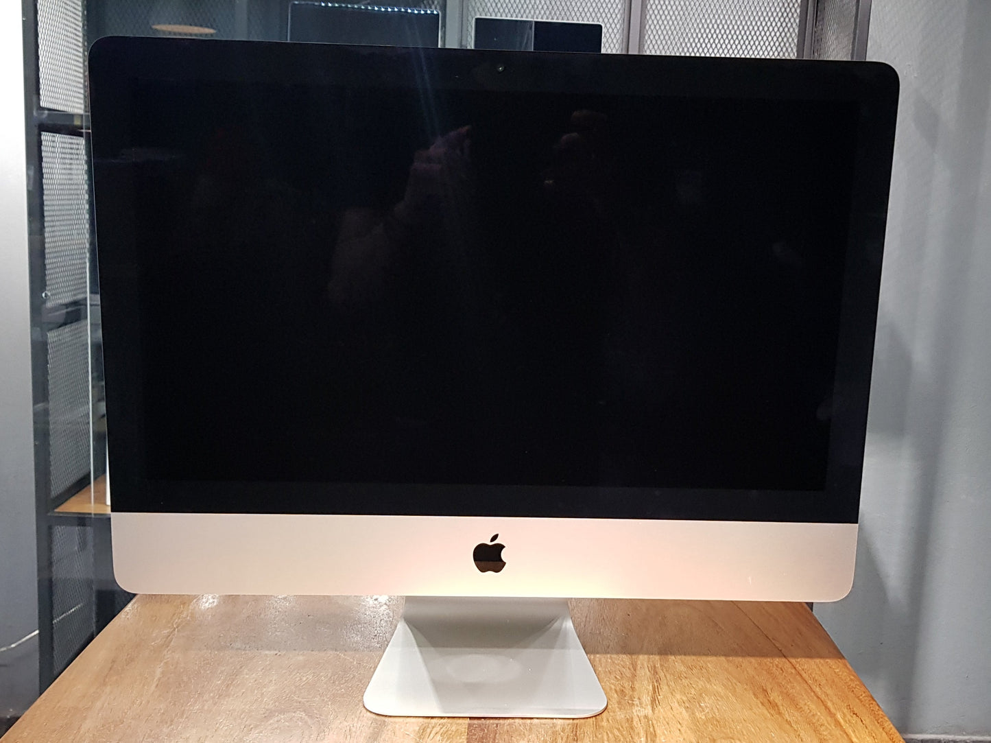iMac 21" 4K (2015) (Producto Único)