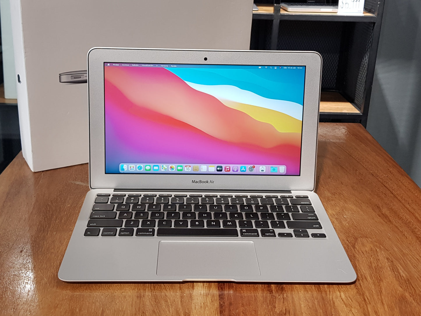 MacBook Air 11" A1465 (2015) (Producto Único)