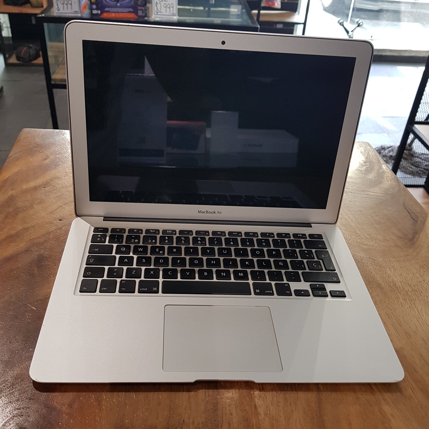 Macbook Air 13" 2015 (Producto Único)
