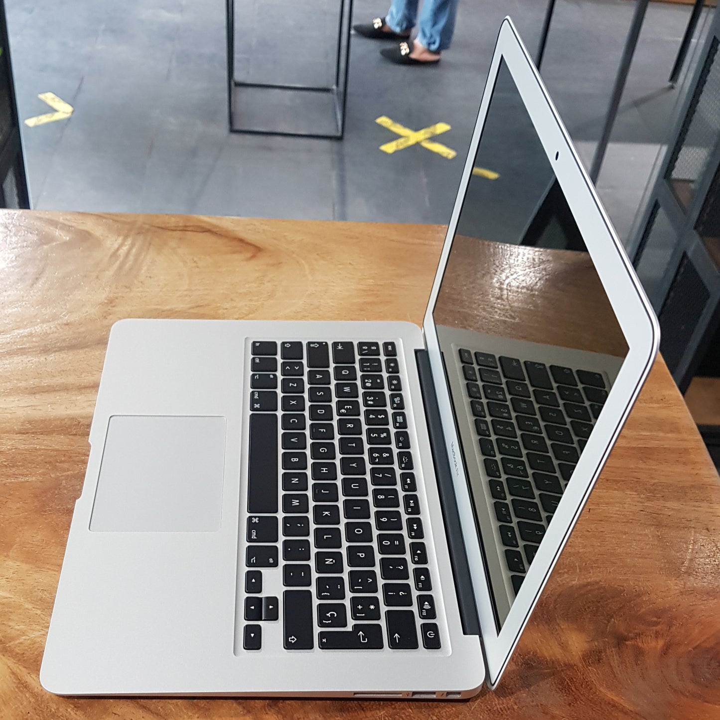 Macbook Air 13" 2017 (Producto Único)