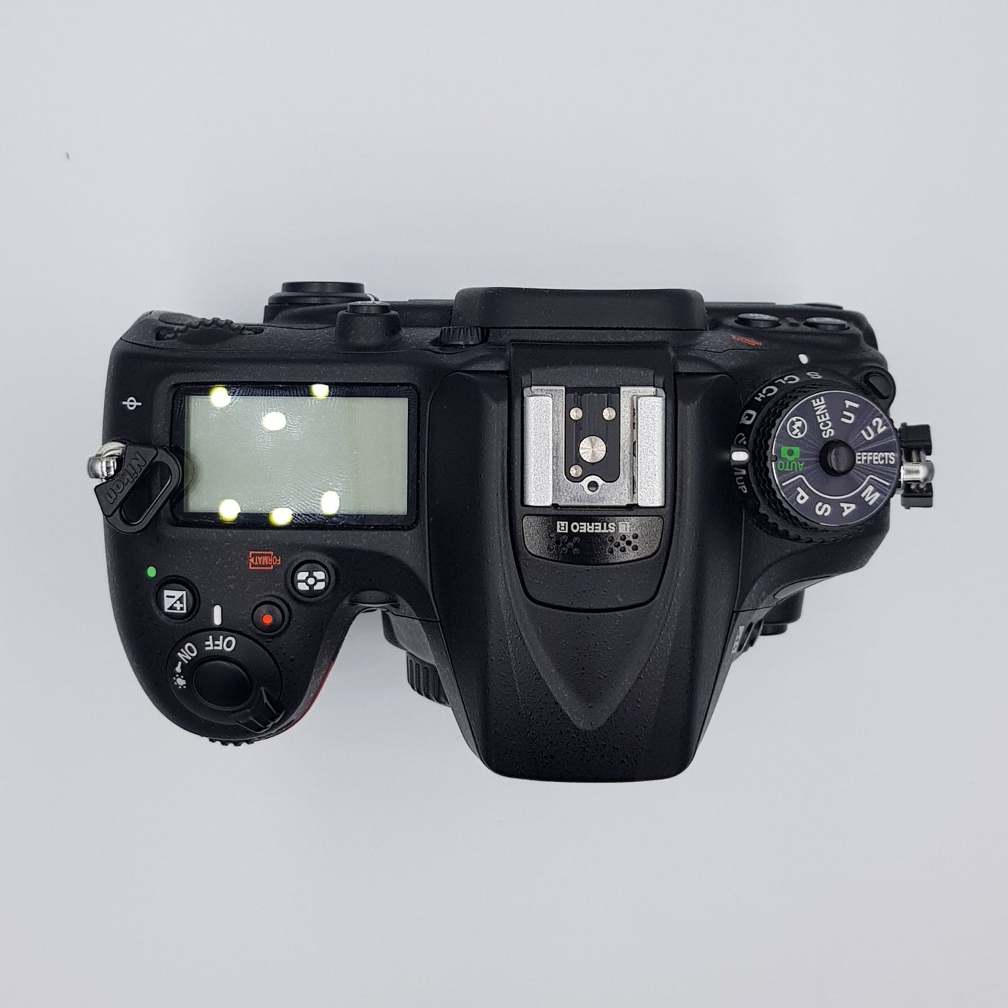Cámara Nikon D7200 (Producto Único)