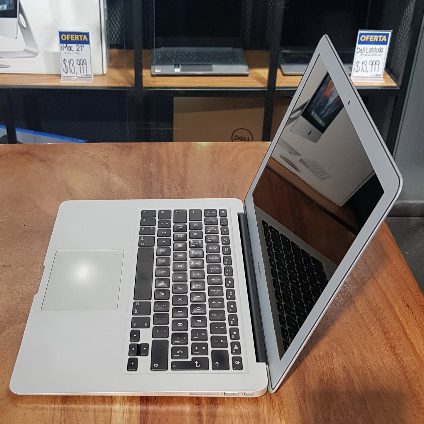 Macbook Air "13" 2017 256gb (Producto Único)