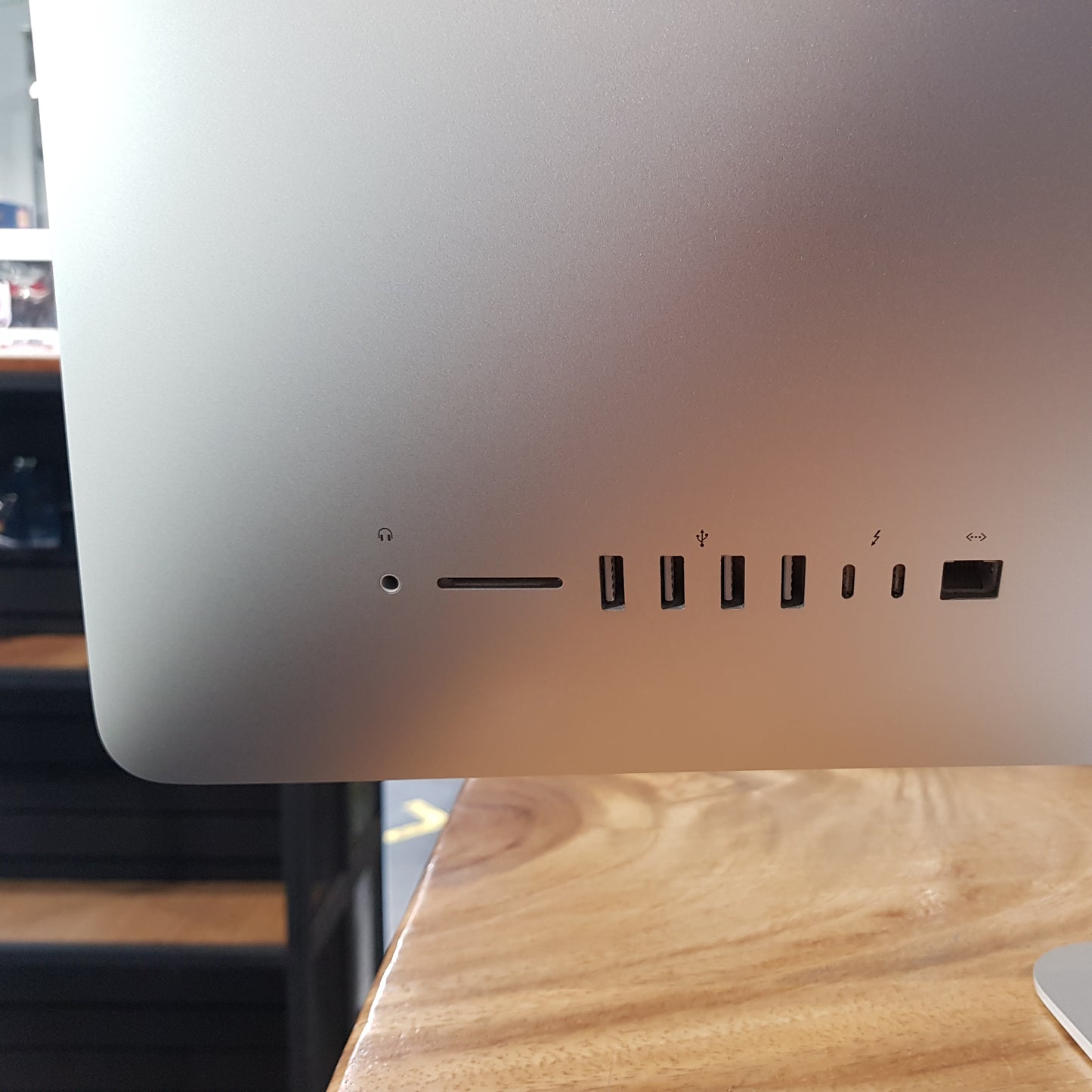 IMac "27" 5K 2017 1TB (Producto Único)
