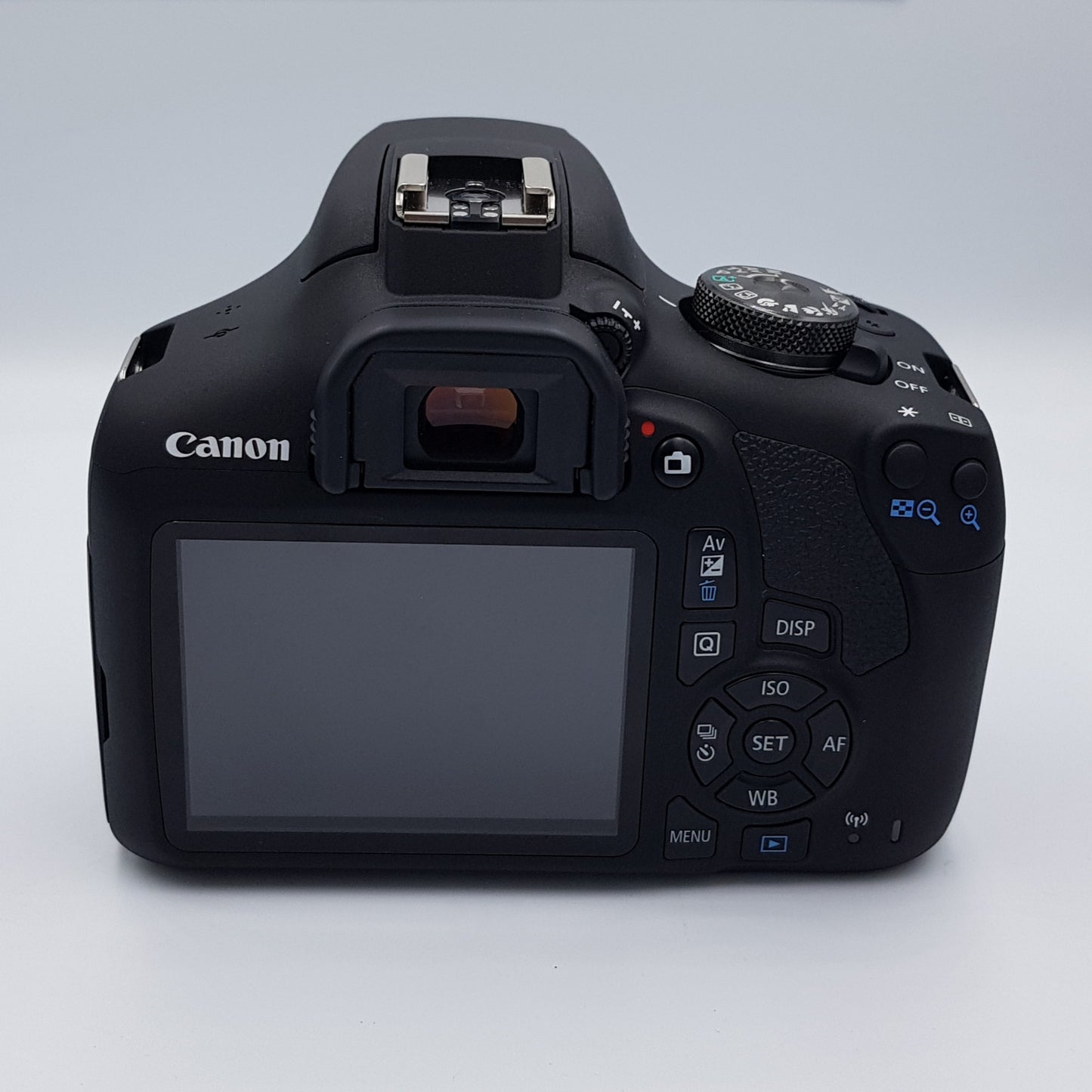 Canon T7+EF-S 18-55mm 3.5-5.6 is II (Producto Único)
