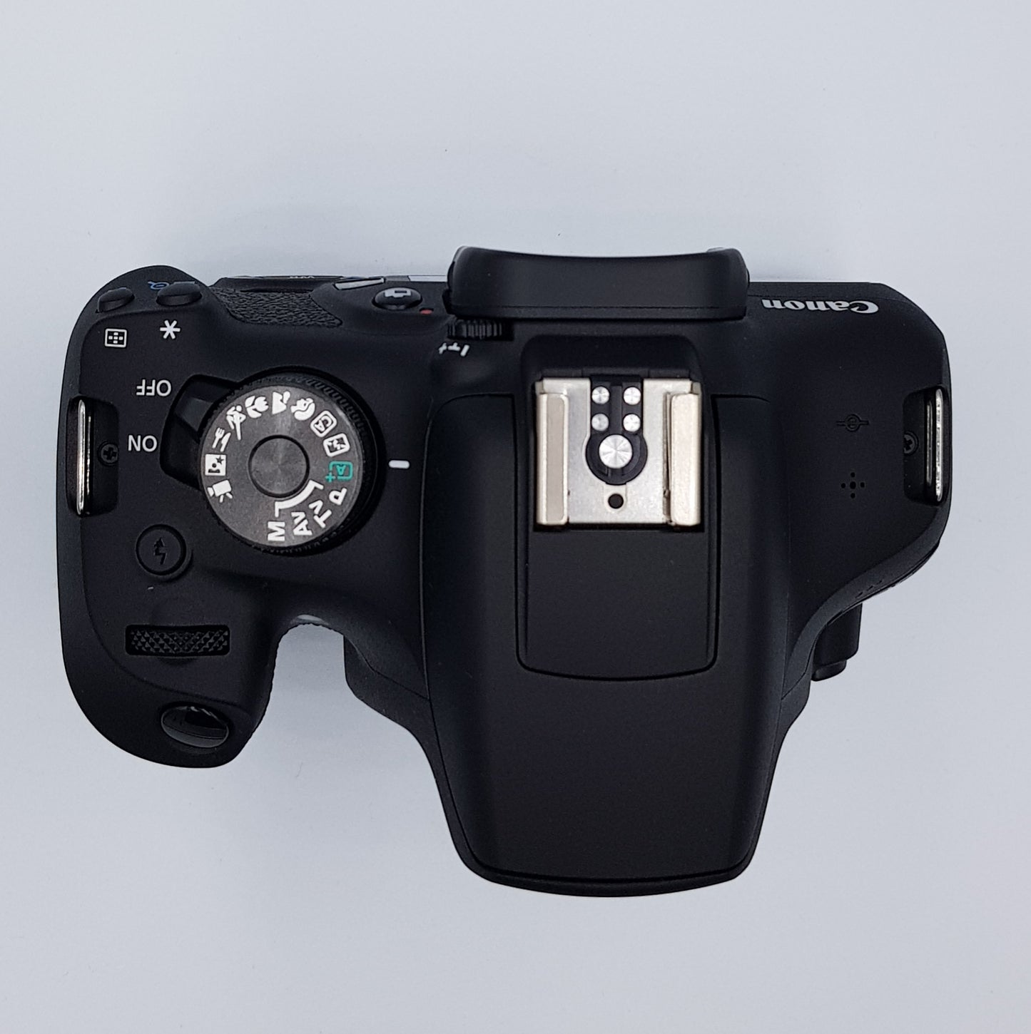 Canon T7+EF-S 18-55mm 3.5-5.6 is II (Producto Único)
