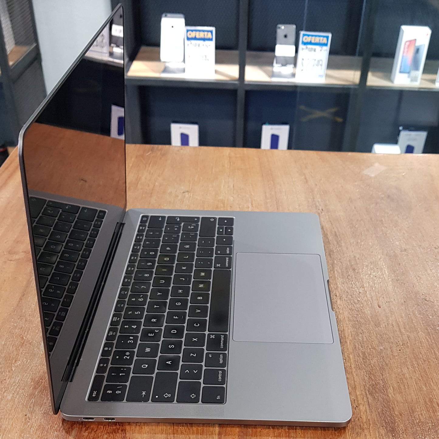 Macbook Pro "13" 2016 (Producto Único)