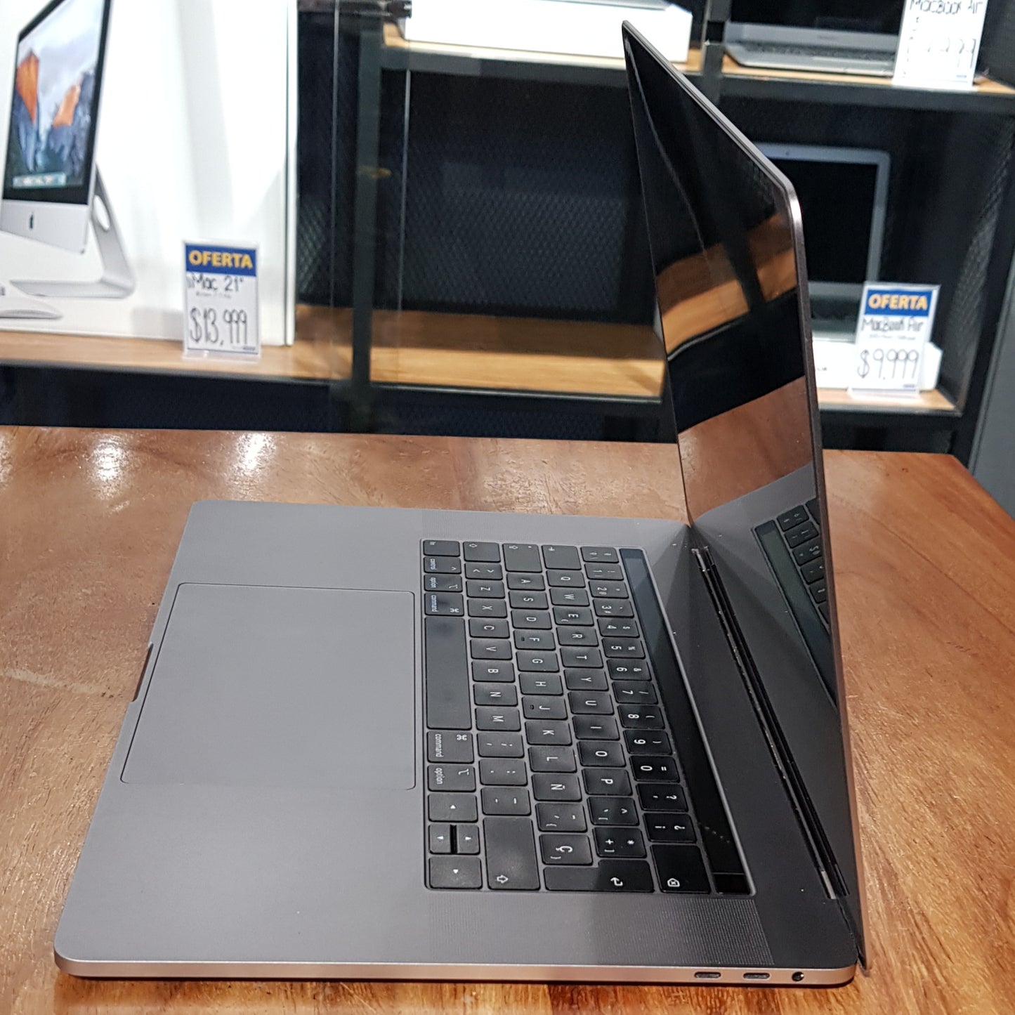 Macbook Pro Touchbar "15" 2018 (Producto Unico)