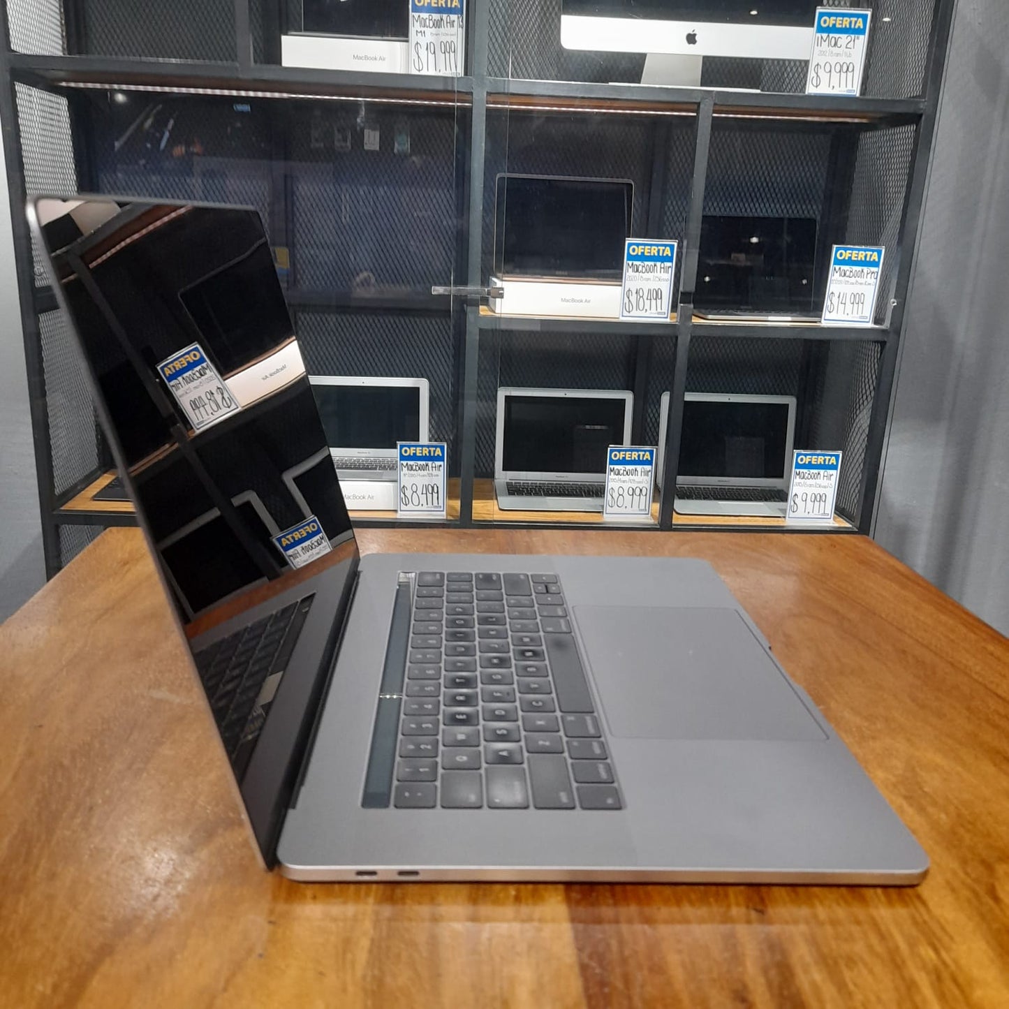 Macbook Pro "15" 2016 Touchbar (Producto Único)