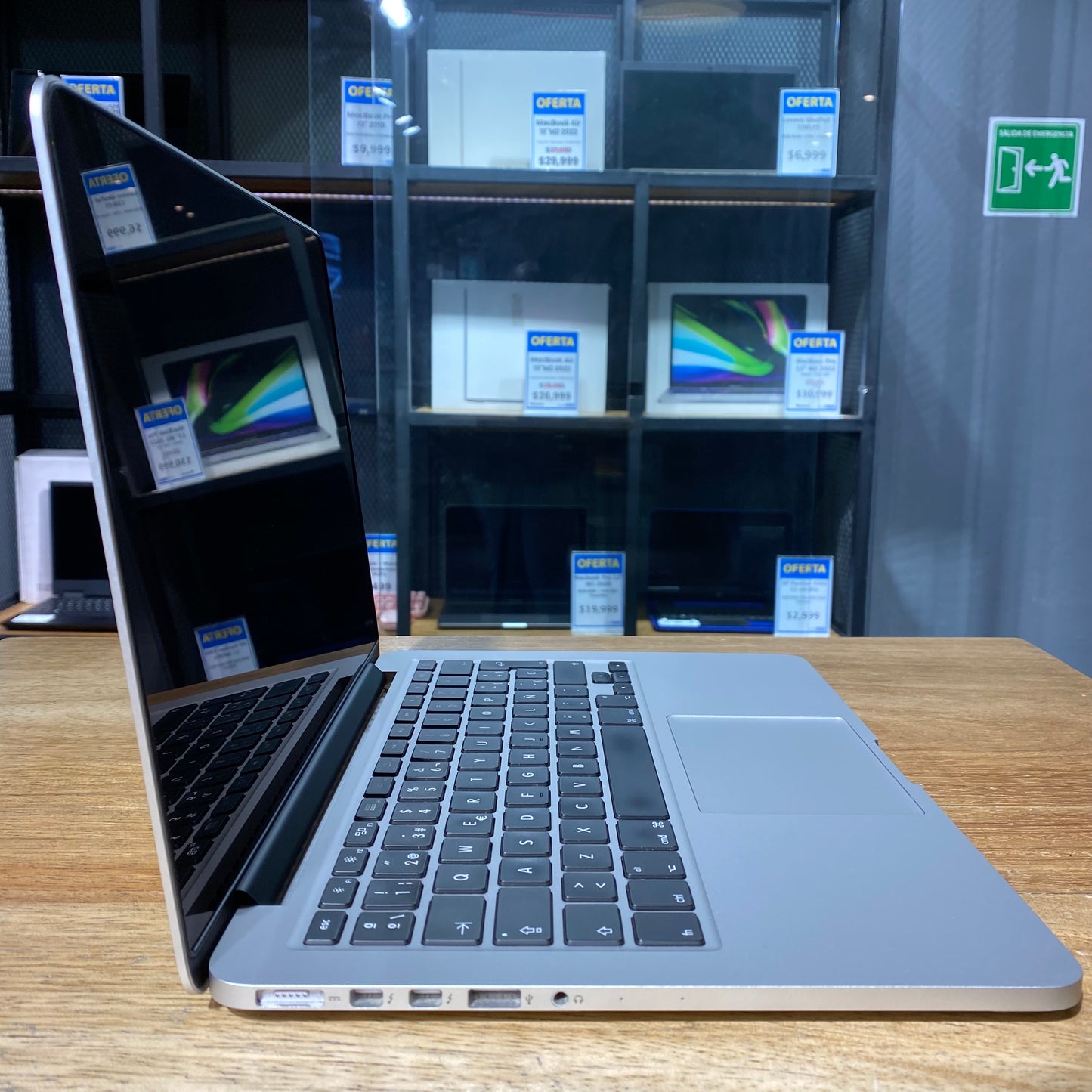 Macbook Pro 13" A1502 2015 128GB (Producto Único)