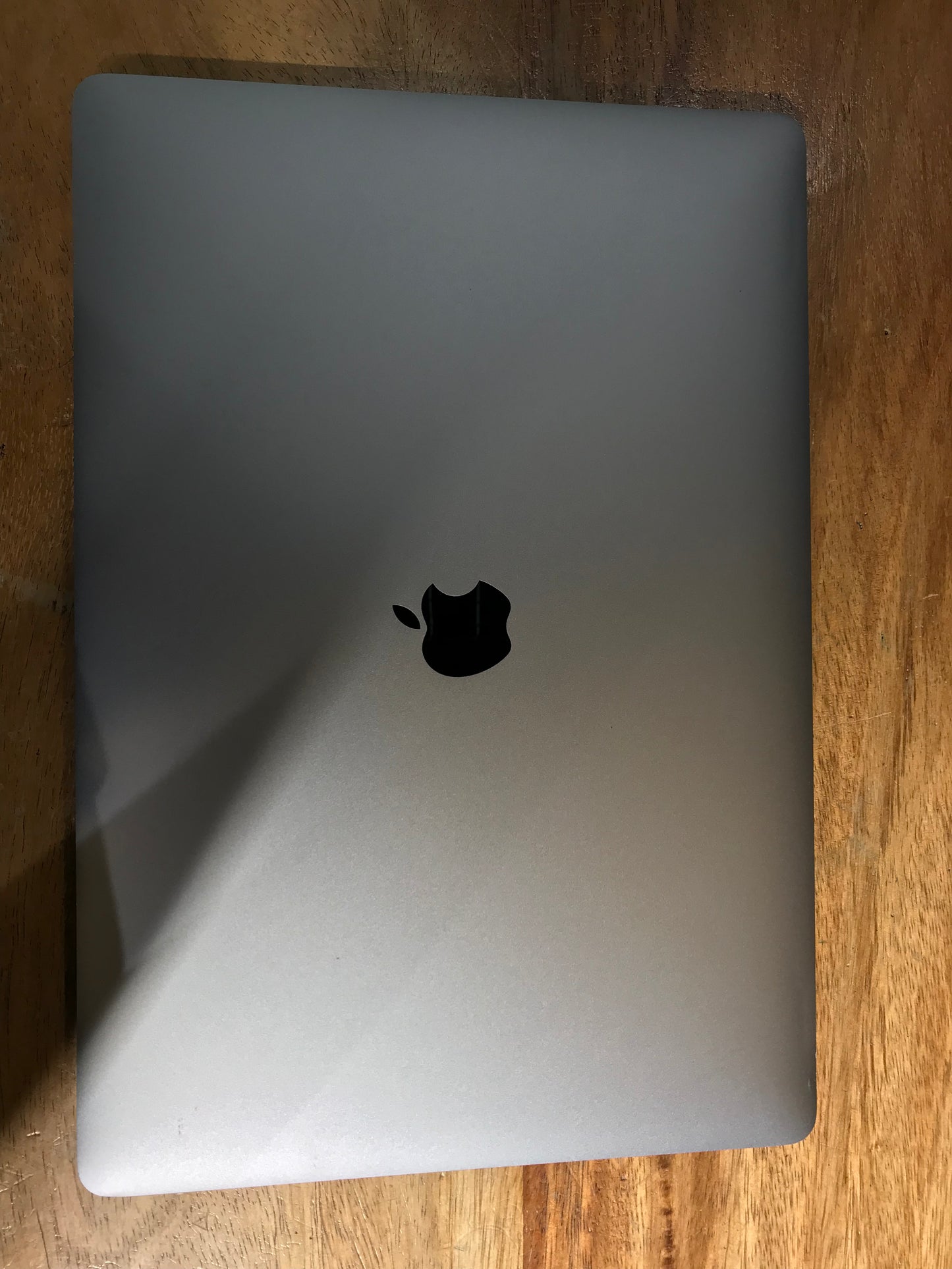 MacBook Pro 15" 256gb TouchBar 2016 (Producto Único)