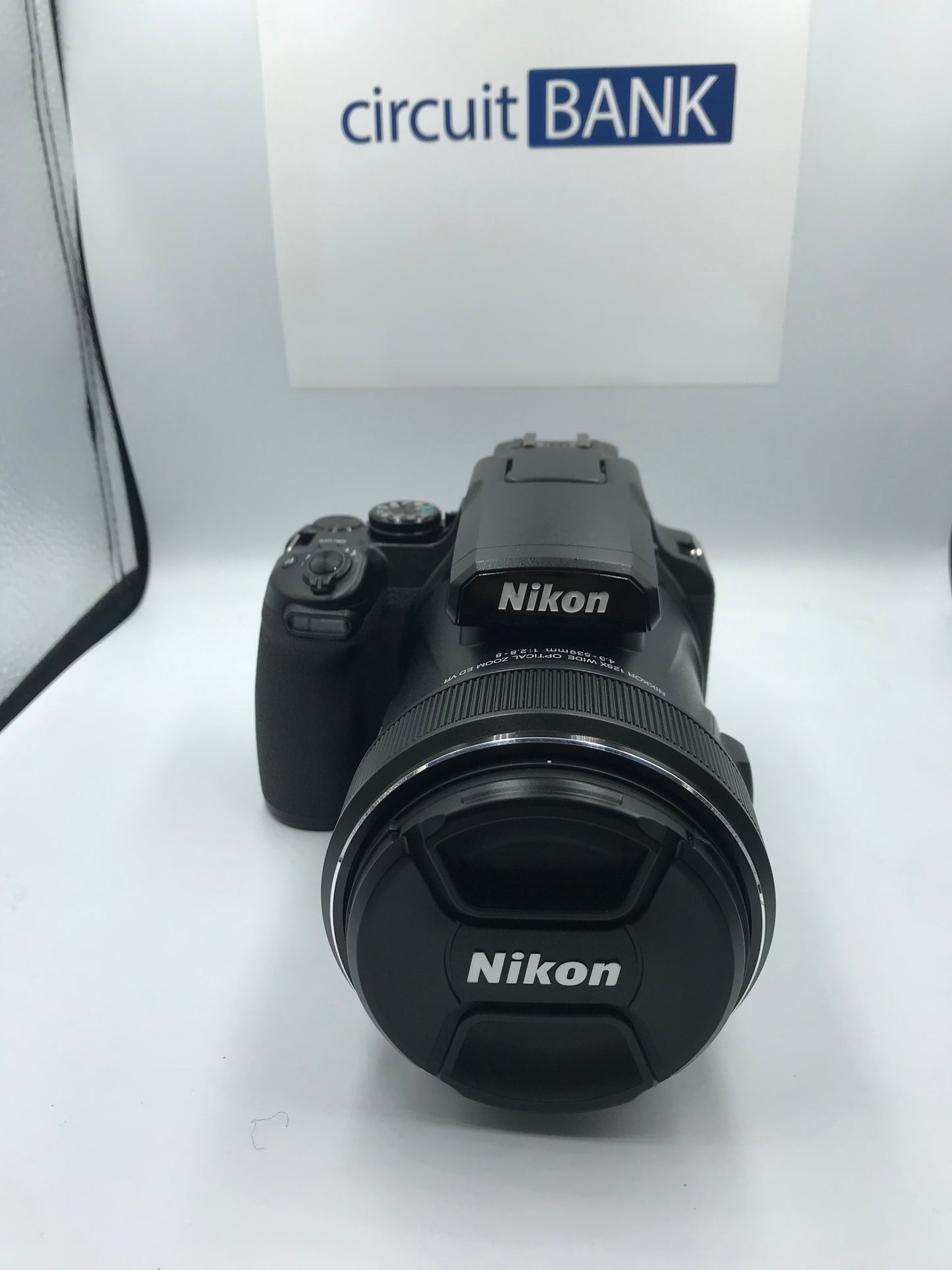 Nikon COOLPIX P1000 (Producto Único)