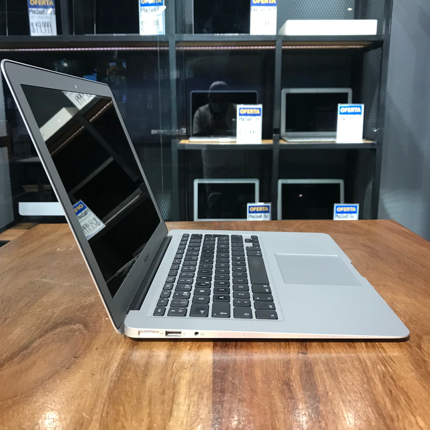 Macbook Air "13" 2017 (Producto Único)