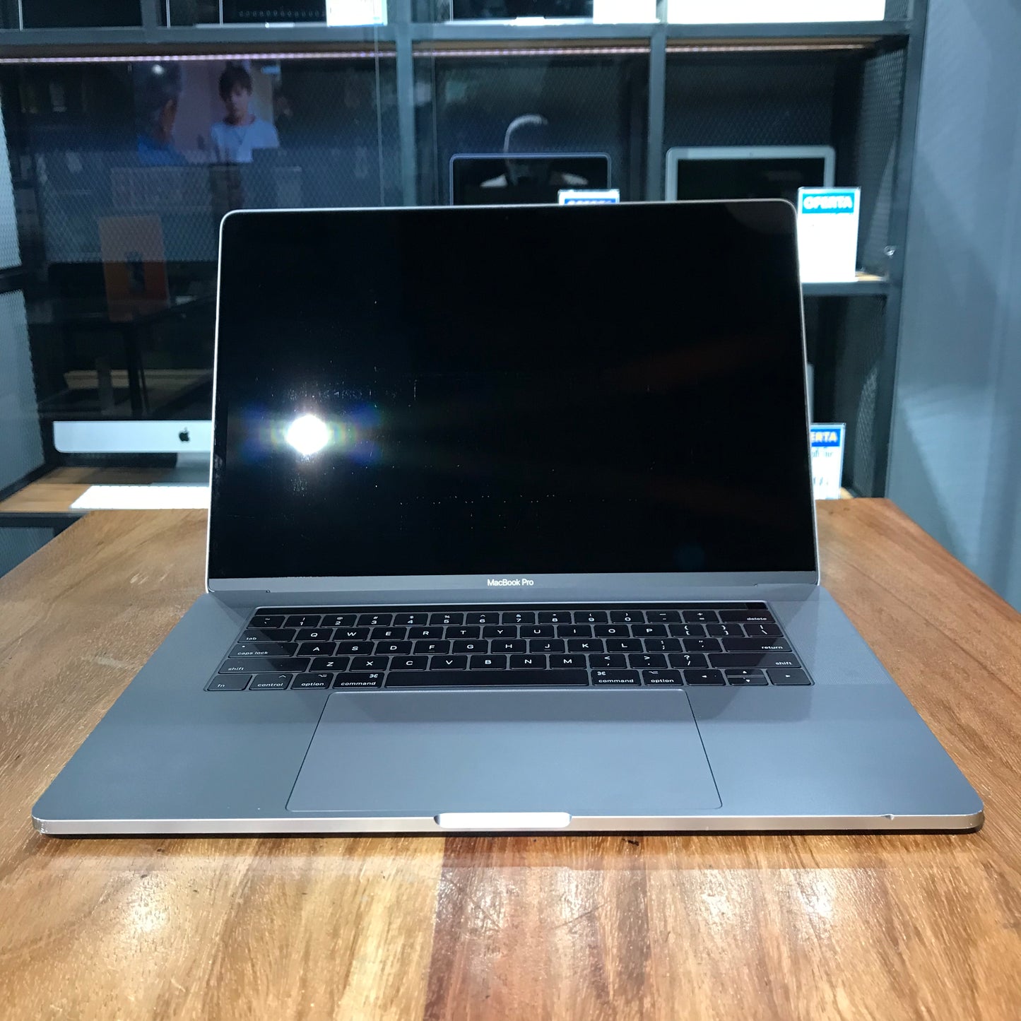Macbook Pro Touchbar "15" 2017 (Producto Unico)
