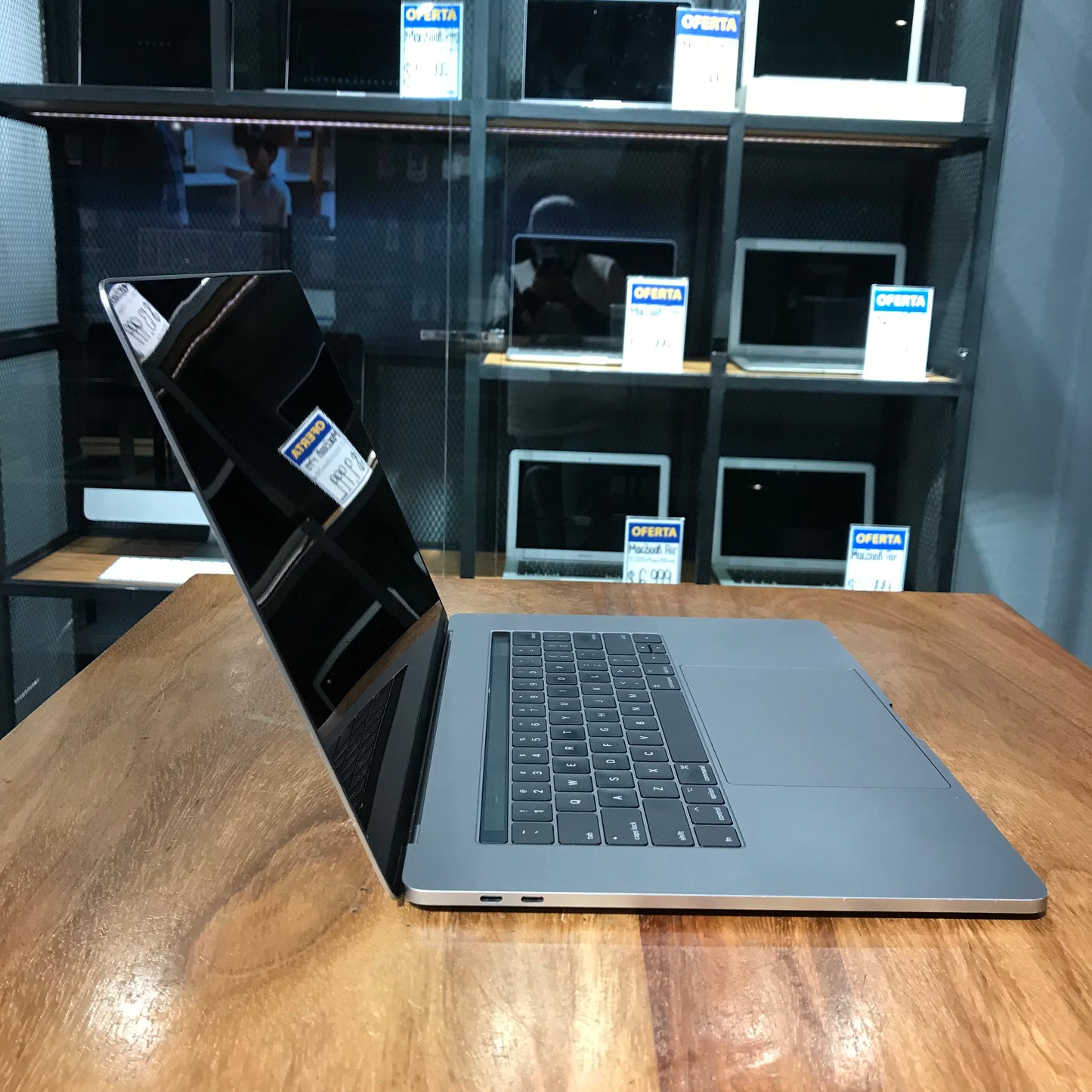 Macbook Pro Touchbar "15" 2017 (Producto Unico)