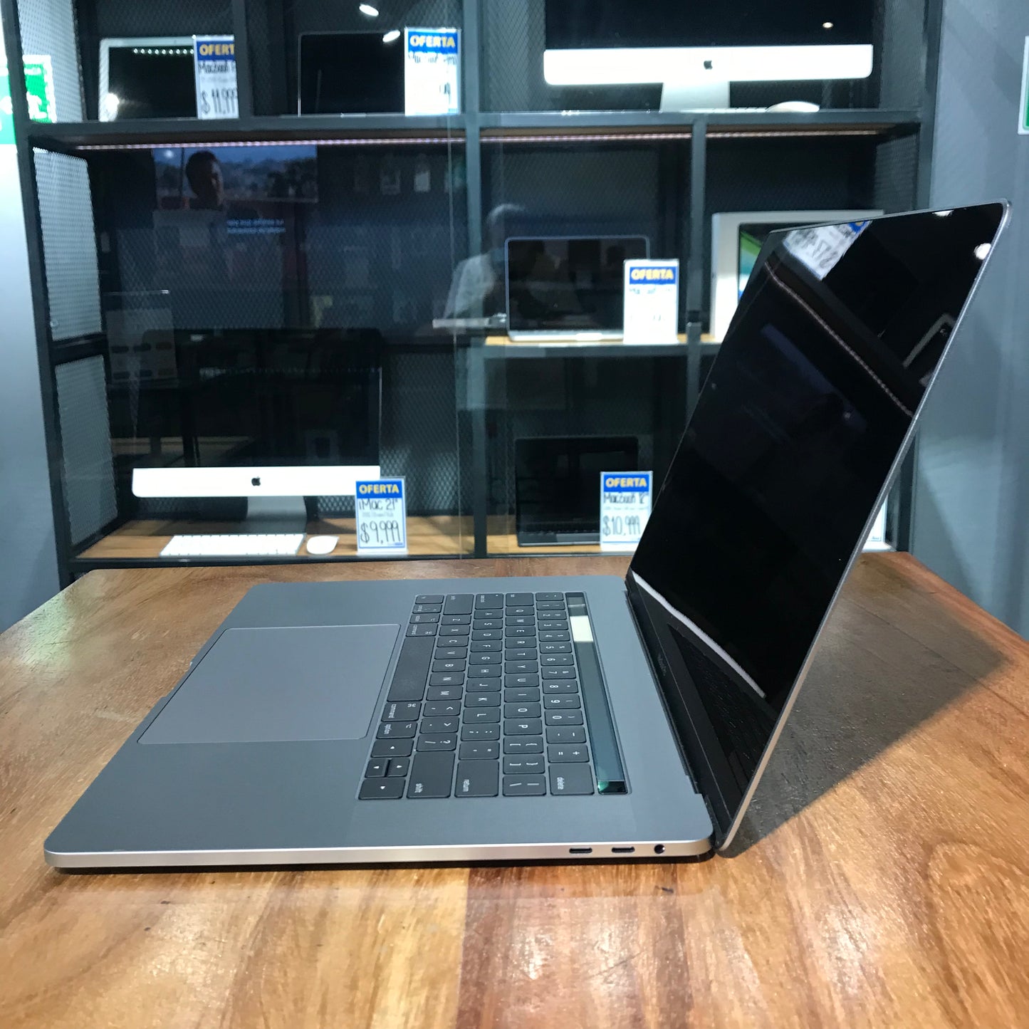 MacBook Pro TouchBar "15" 2017 (Producto Único)