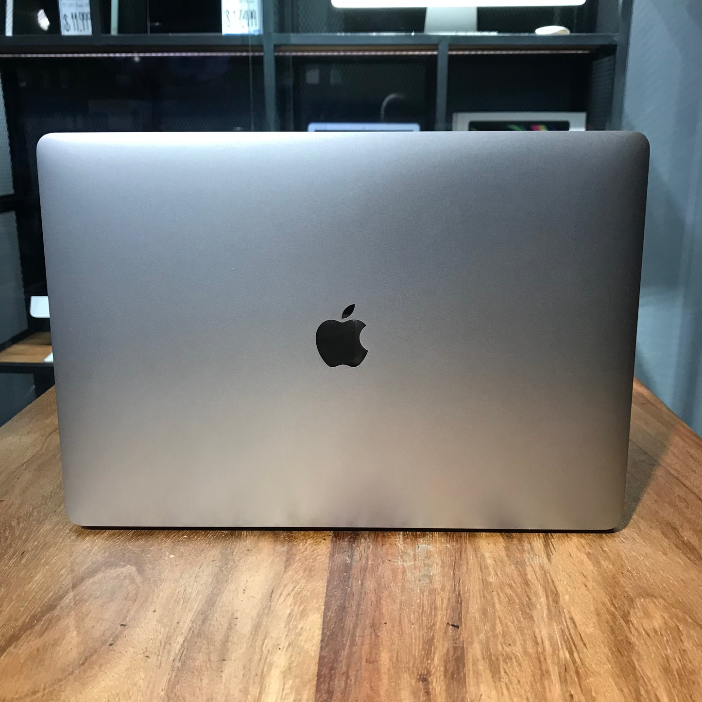 Macbook Pro "15" 2017 (Producto Único)