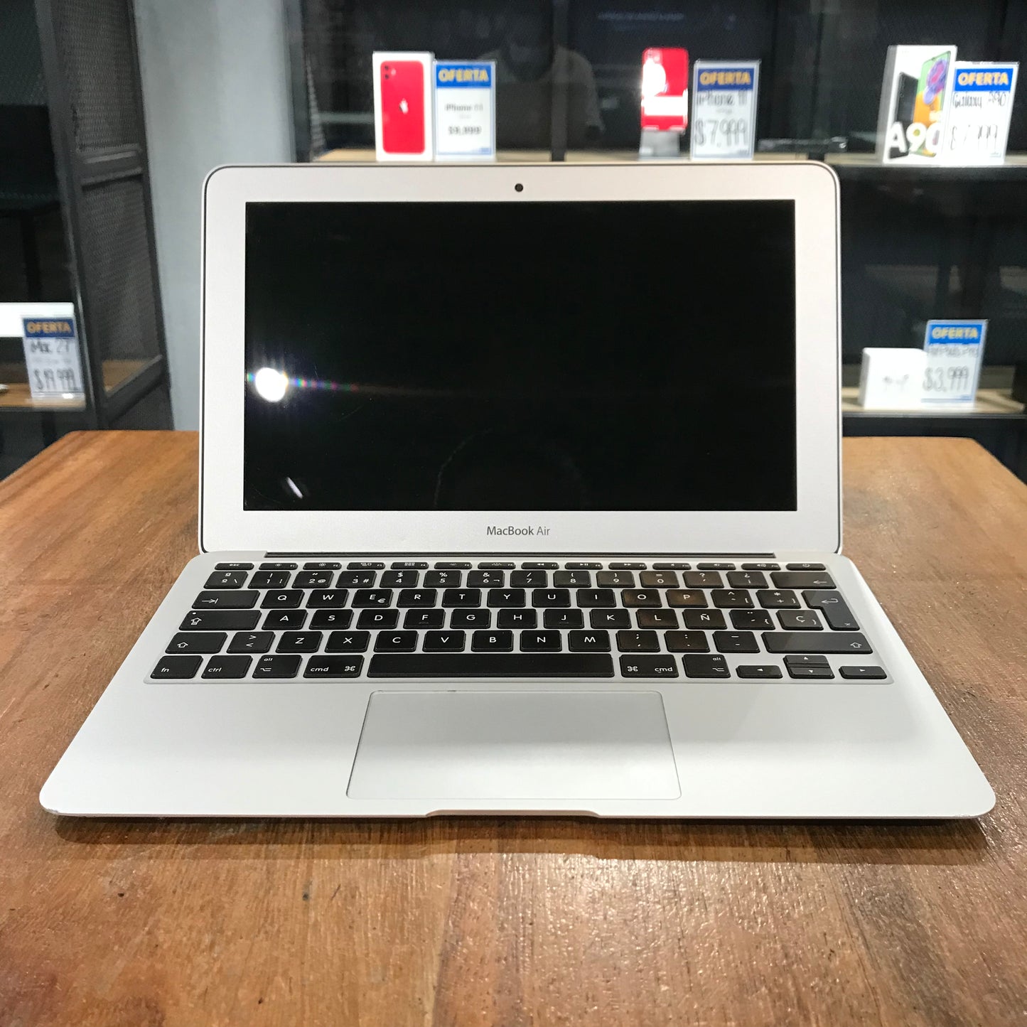 MacBook Air "11" 2015 (Producto Único)