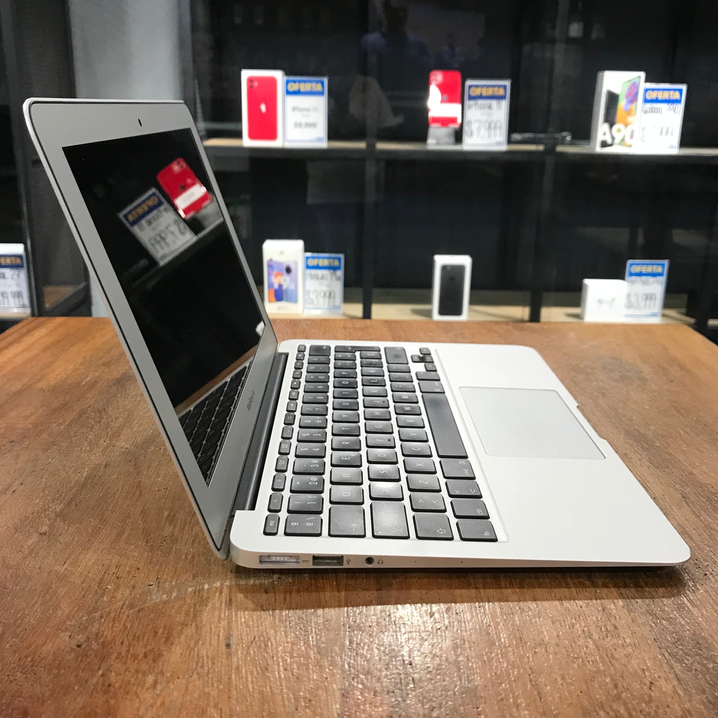 MacBook Air "11" 2015 (Producto Único)