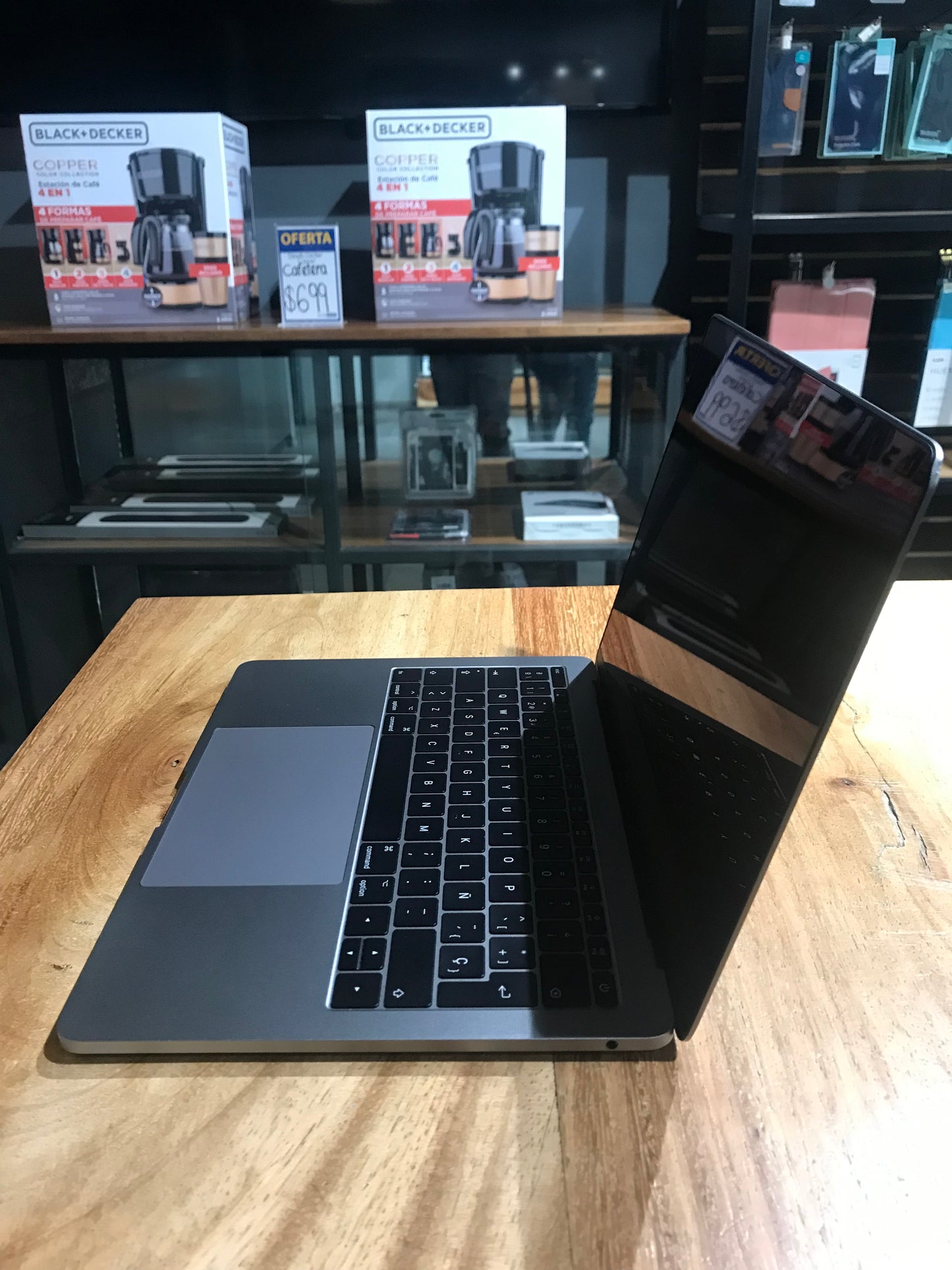 MacBook Pro 13" 256gb 2017 (Producto Único)