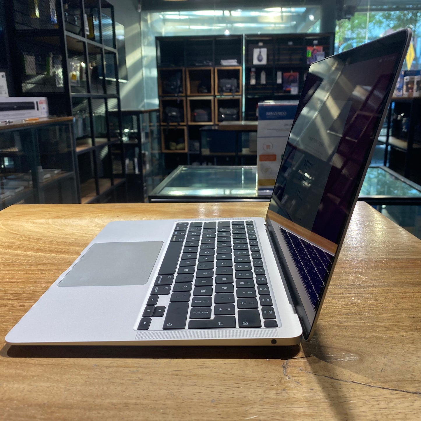 Macbook Air M1 2020 (Producto Unico)