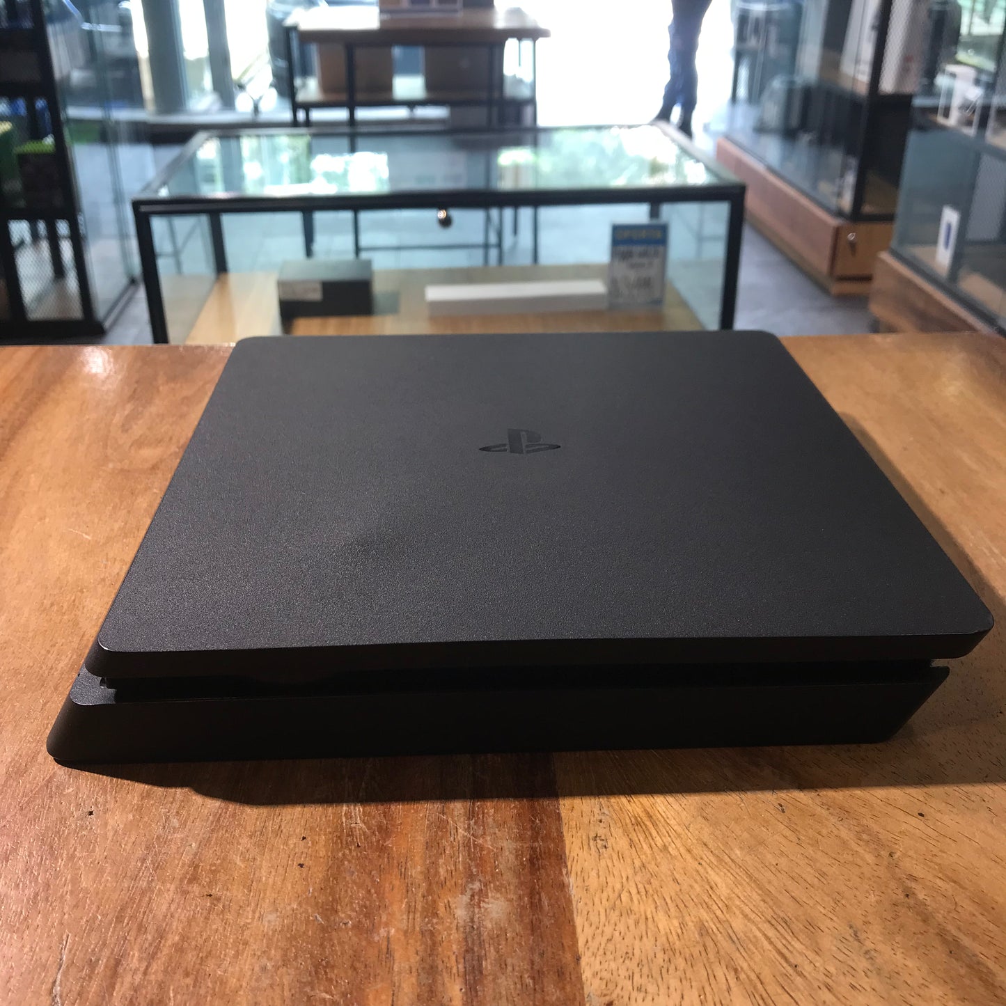 Playstation 4 Slim 1TB (Producto Único)